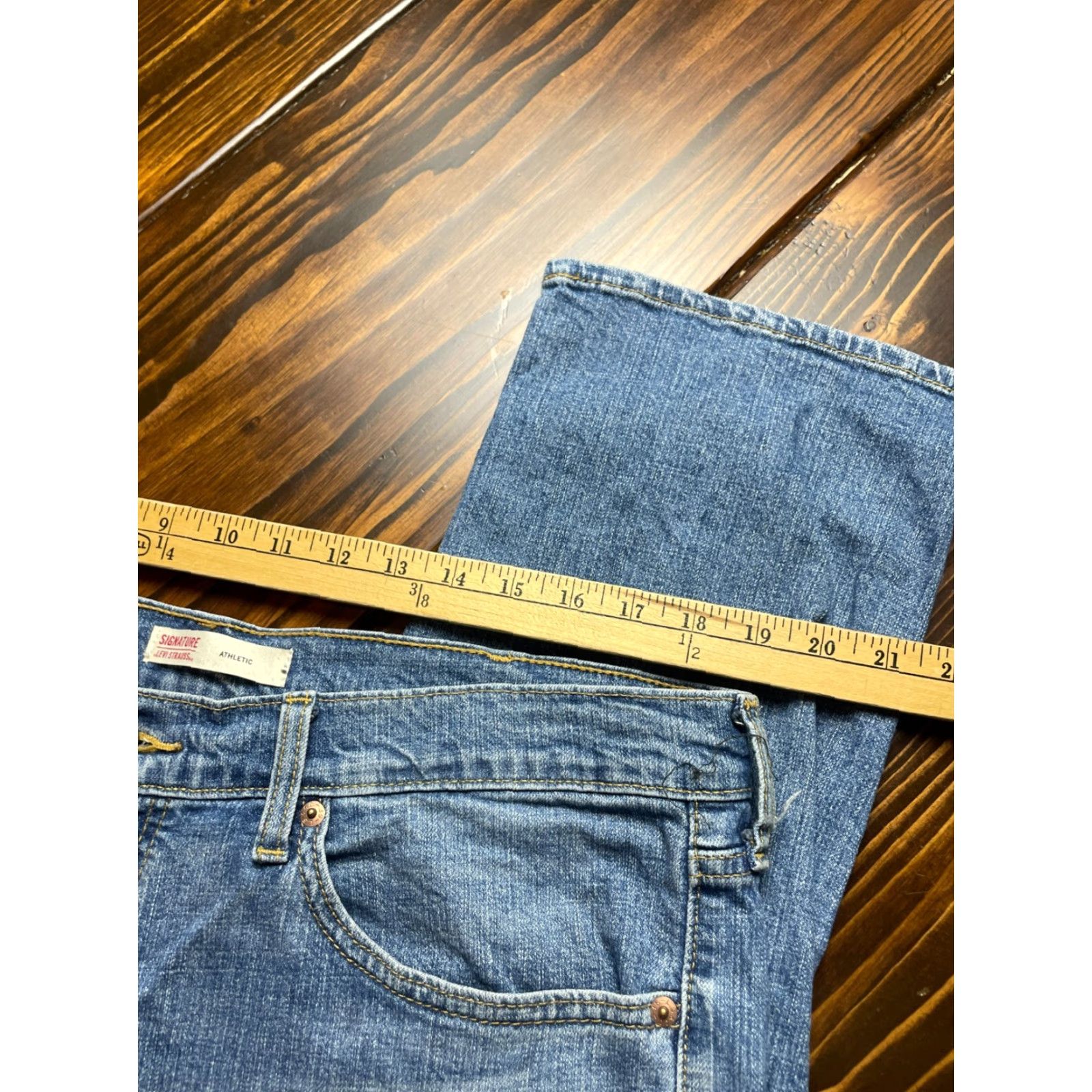 Levi's Levi's Jeans Men's Size 38x30 Blue Denim Athletic Pockets Straight N/A Size US 38 / EU 54 - 3 Thumbnail