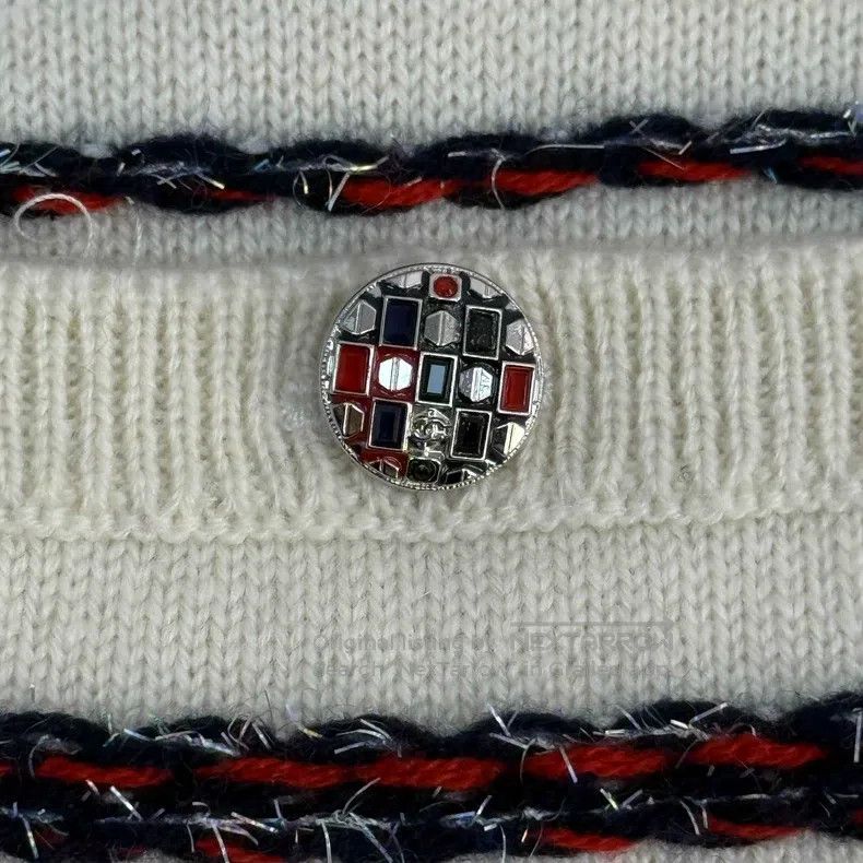 Chanel Chanel Beige striped glitter cashmere sweater Size S / US 4 / IT 40 - 8 Thumbnail