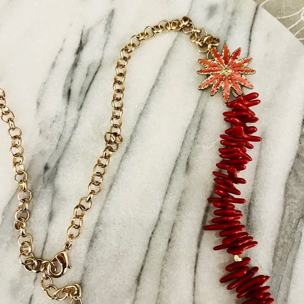 Talbots Talbots Faux Coral Beaded Necklace Red Acrylic with Flowers Size ONE SIZE - 2 Thumbnail
