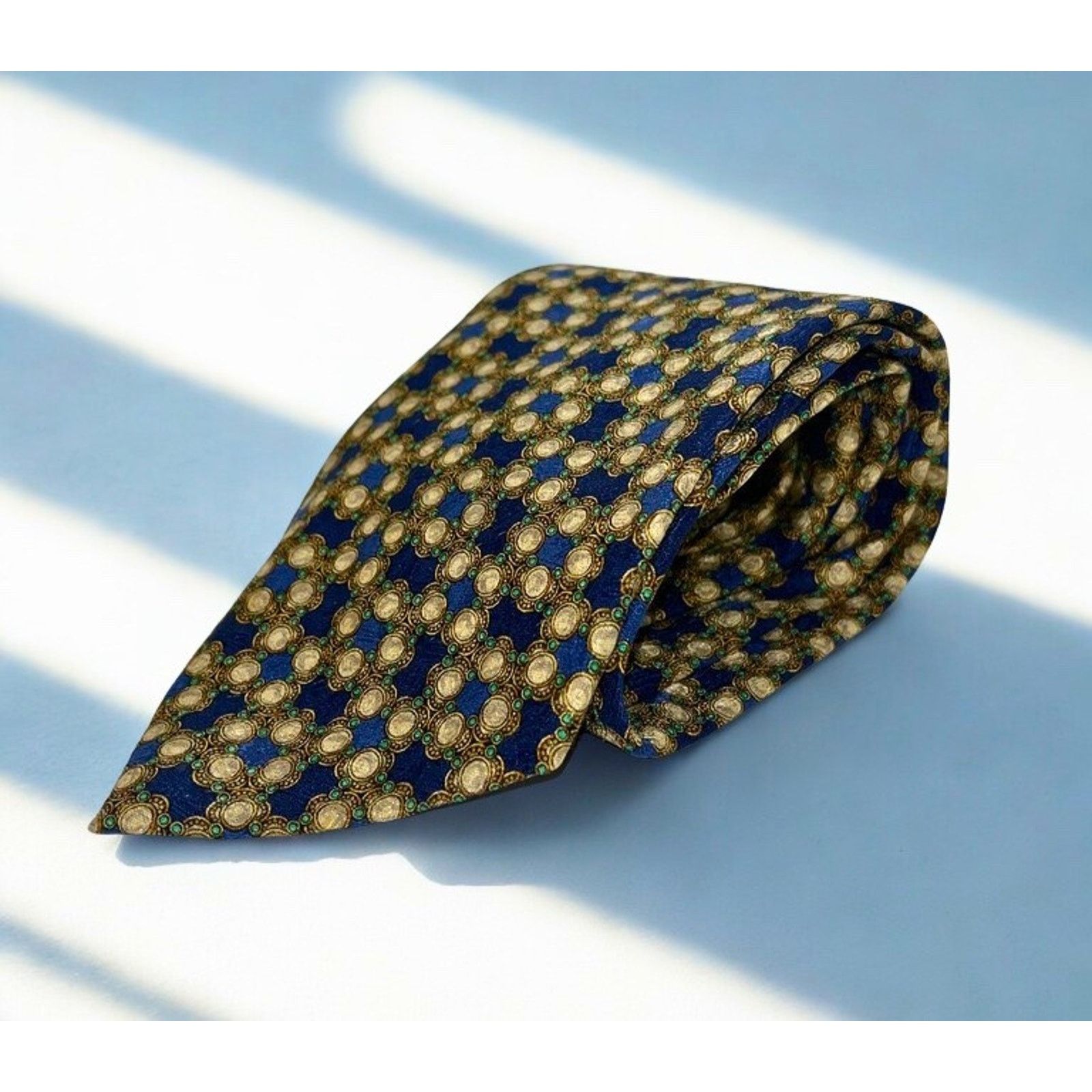 Valentino Valentino Cravatte Vintage Silk Tie Medallion Pattern Size ONE SIZE - 2 Thumbnail