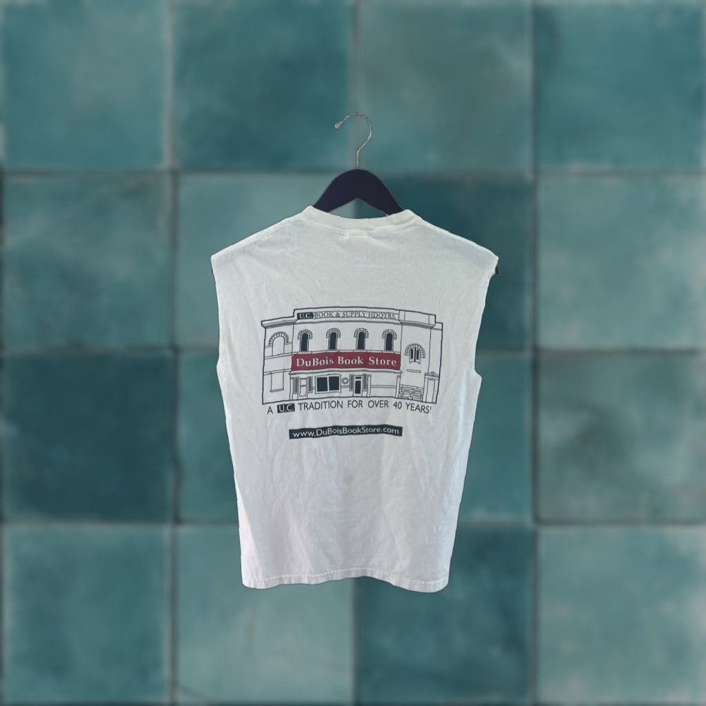 Gildan UC Cincinnati Bearcats T-Shirt Mens Small Sleeveless White Gildan Cutoff Tee 00s Travis Kelce Alma Mater Size US S / EU 44-46 / 1 - 1 Thumbnail