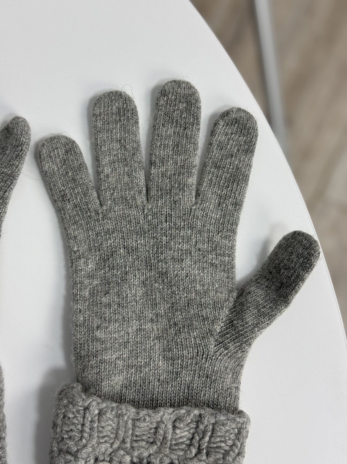 Moncler Moncler Knit Gloves Cashmere / Wool Gray Ledies Size ONE SIZE - 10 Thumbnail