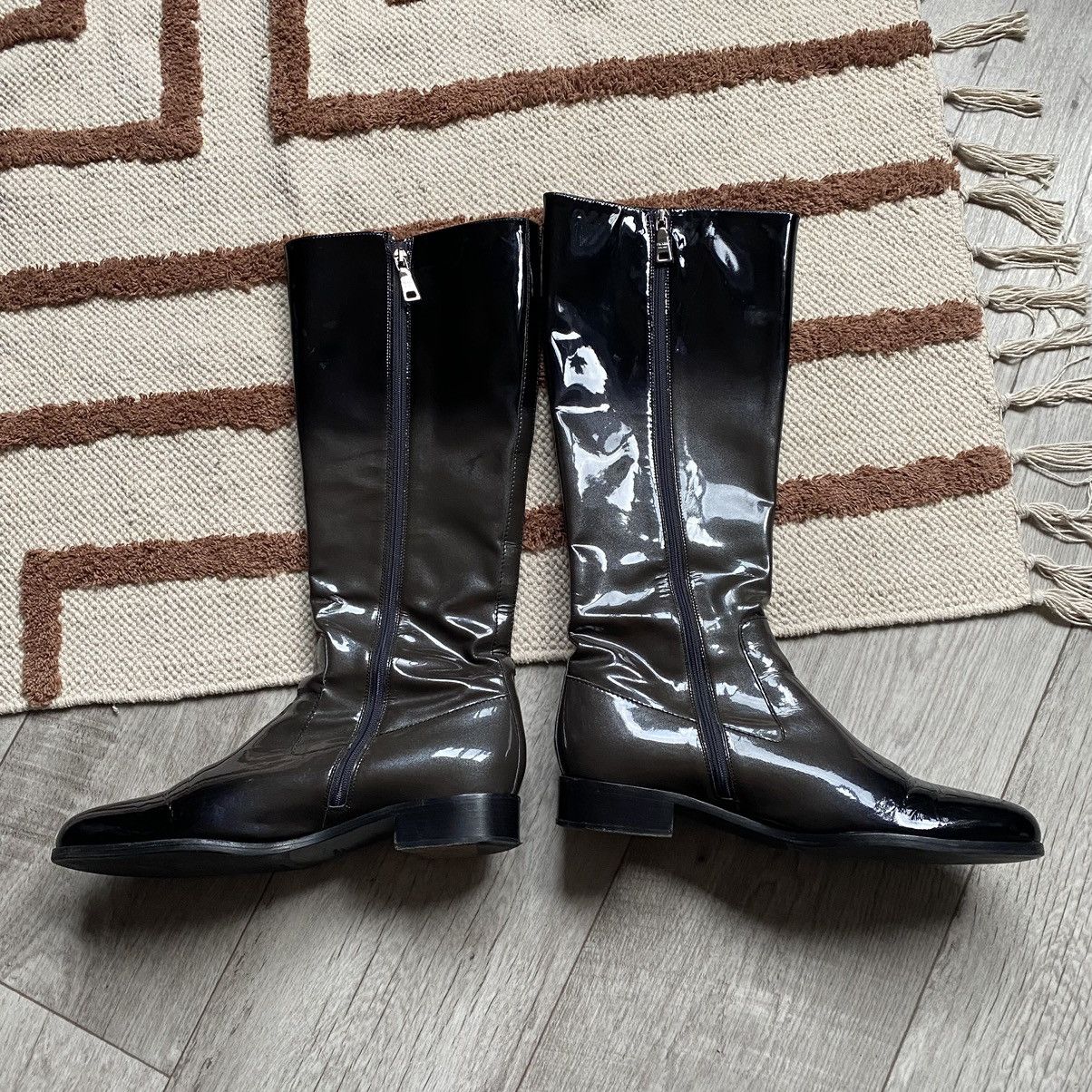 Prada PRADA BLACK/GRAY FADE PATENT LEATHER BOOTS Size US 10 / IT 40 - 5 Thumbnail