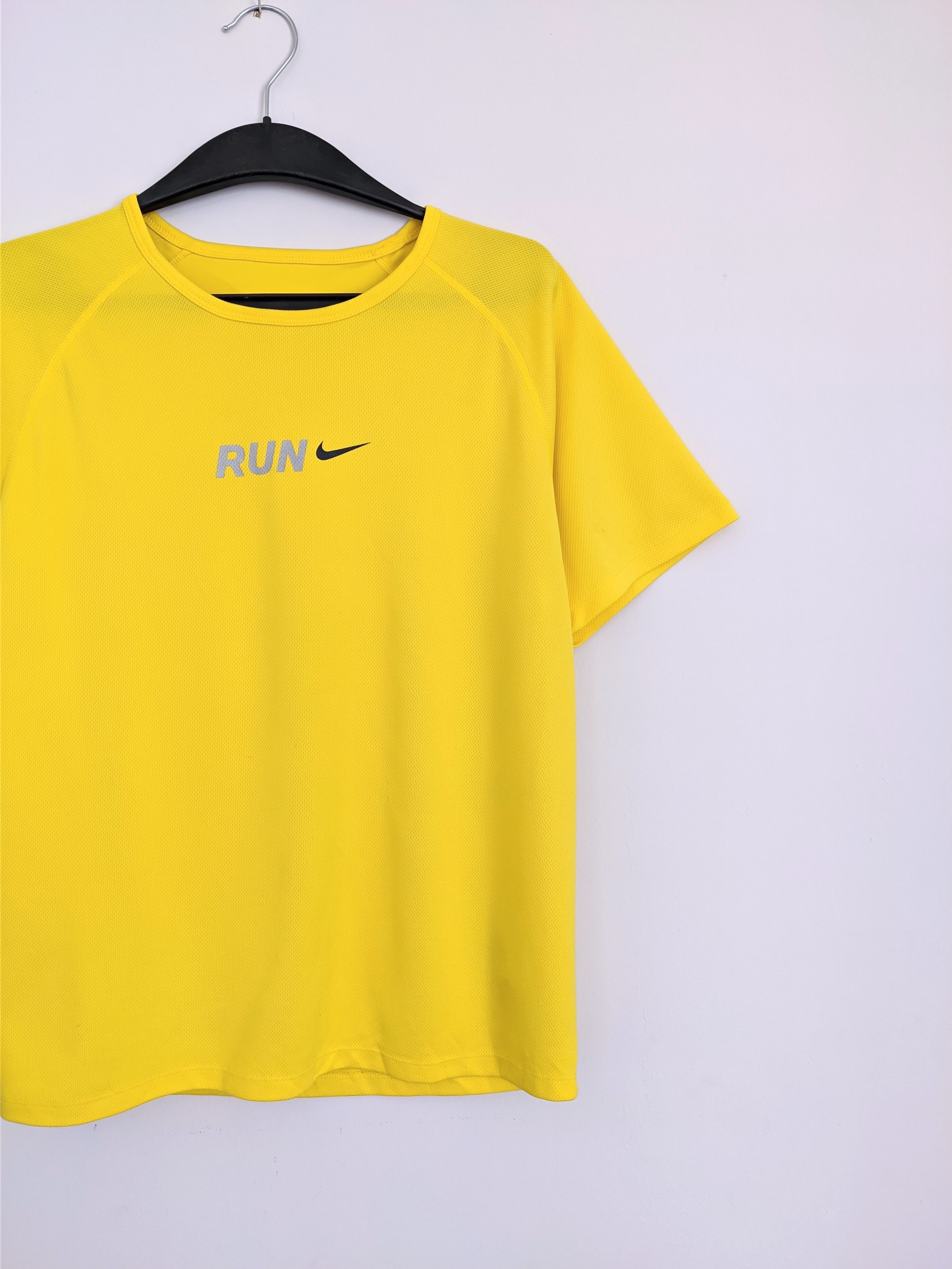 Nike Nike tshirt yellow swoosh y2k rave Size US M / EU 48-50 / 2 - 5 Thumbnail