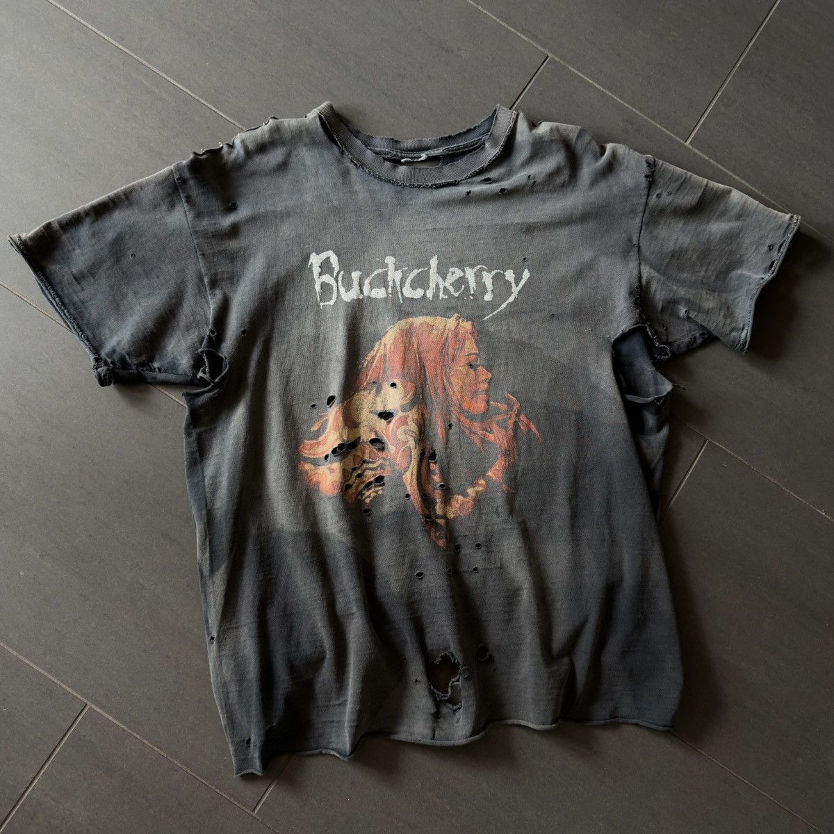 Band Tees Vintage 2000s Thrashed Buckcherry Faded Erd WCC Band Tee Size US XL / EU 56 / 4 - 7 Thumbnail