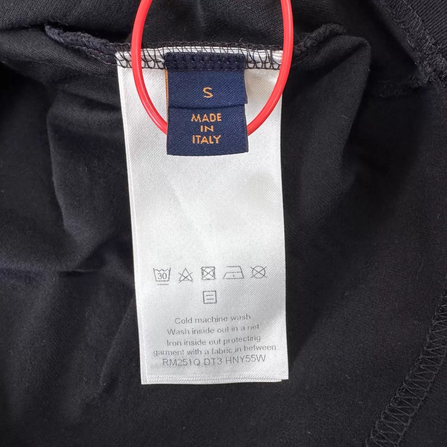 Louis Vuitton LV SS25 Black Embossed LV Logo Short Tee S 99 New Size US S / EU 44-46 / 1 - 7 Thumbnail