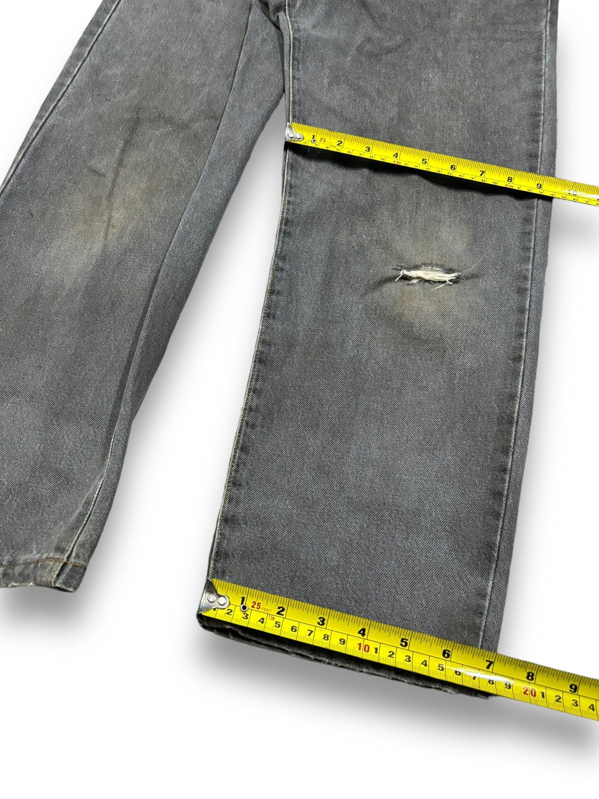 Uniqlo Vintage 90s Uniqlo Dirty Faded Loose Taper Ripped Jeans Size US 32 / EU 48 - 17 Thumbnail