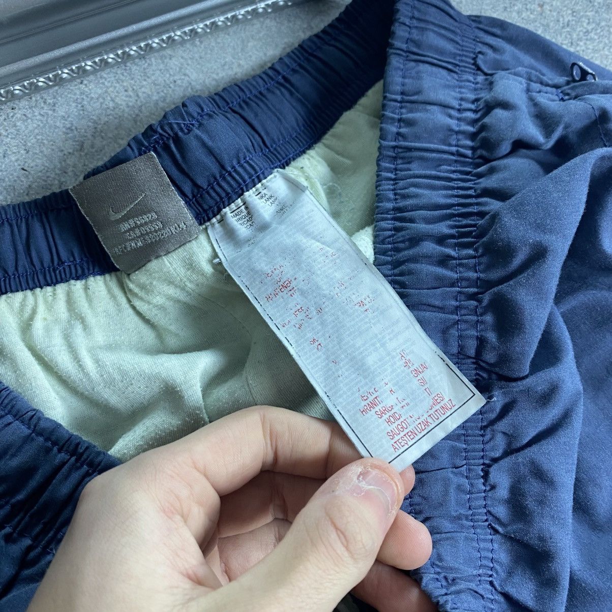 Nike Vintage Nike Track Pants Size US 34 / EU 50 - 7 Thumbnail