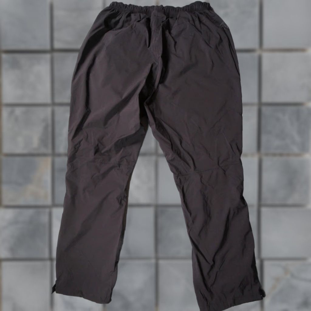 Vintage REI Pants Mens Large Black Rain Windbreaker Elements Nylon Outdoors Adult Size US 33 - 1 Thumbnail