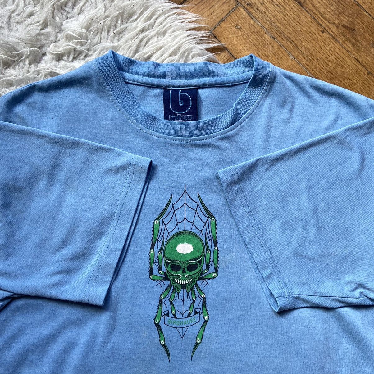 📌 Vintage 90s Birdhouse Spider Distressed T-Shirt