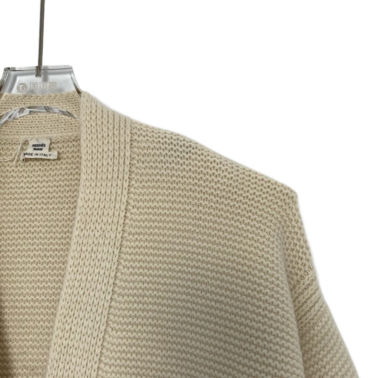 Hermes Hermes Beige Cashmere V-neck Long Sleeve Knit Cardigan K26WX Size XXS / US 00 / IT 34 - 3 Thumbnail