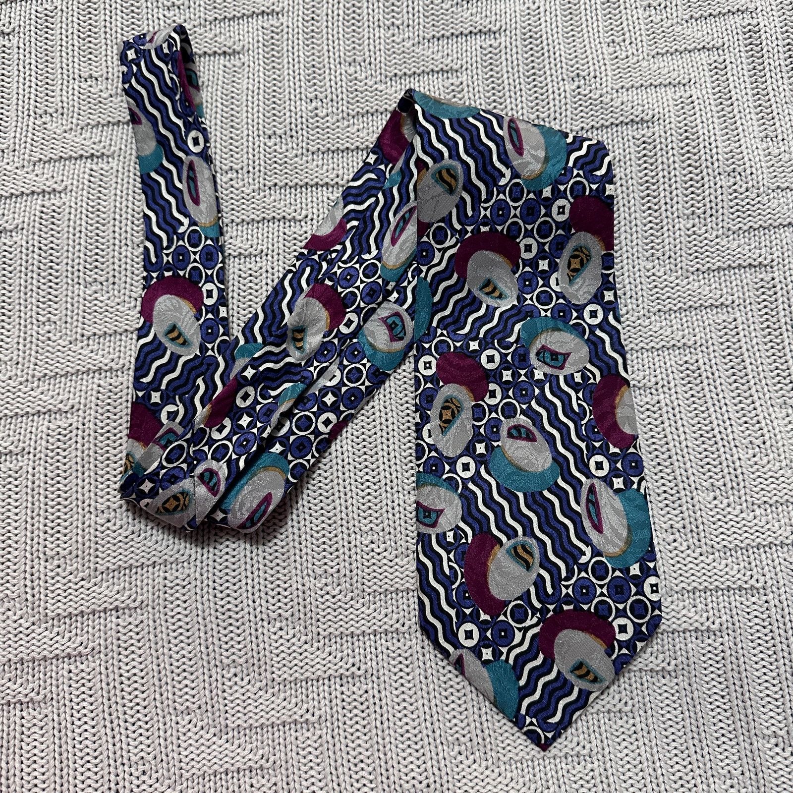 Oleg Cassini Vintage Oleg Cassini 1980s abstract Italian silk tie Size ONE SIZE - 1 Thumbnail