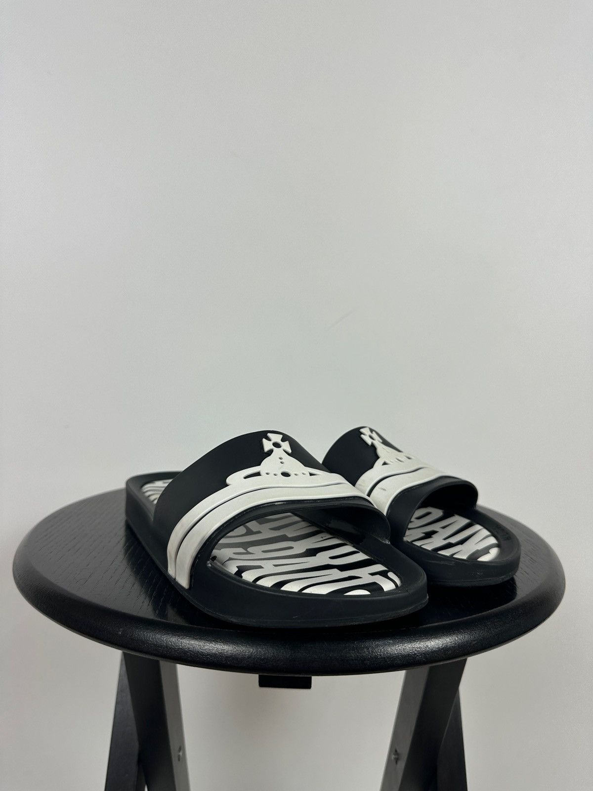 Melissa × Vivienne Westwood Vivienne Westwood x Melissa Anglomania Beach Slides Sandals Size US 8 / IT 38 - 6 Thumbnail