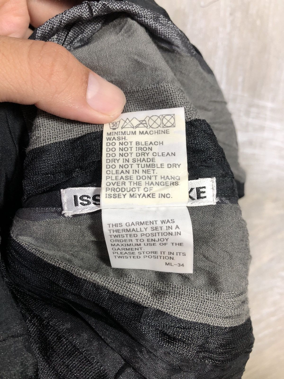 Issey Miyake Issey Miyake Half Button Up Shirt Size US M / EU 48-50 / 2 - 6 Thumbnail