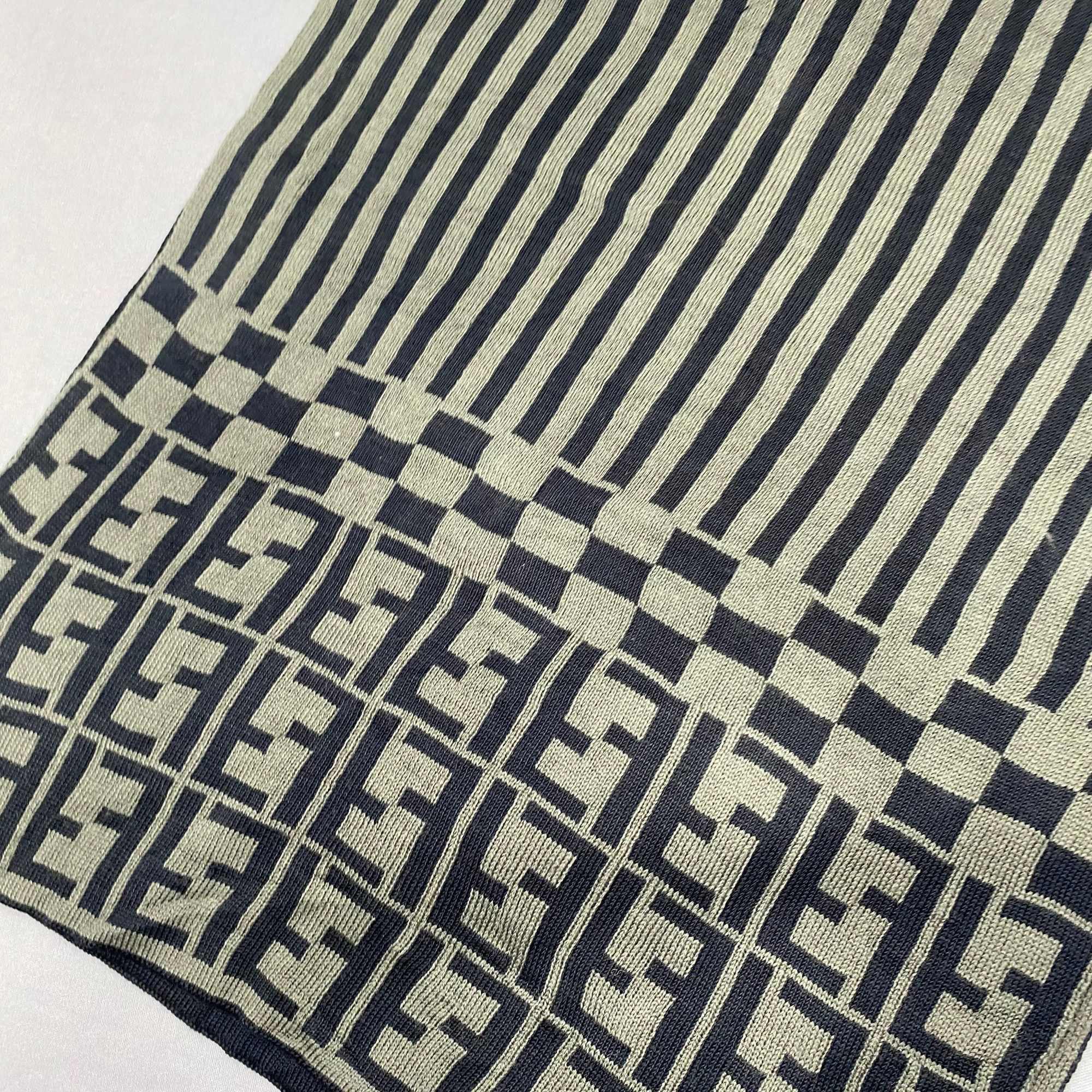 Fendi Vintage Fendi Scarf Muffler FF Monogram Wool Scarves Size ONE SIZE - 5 Thumbnail