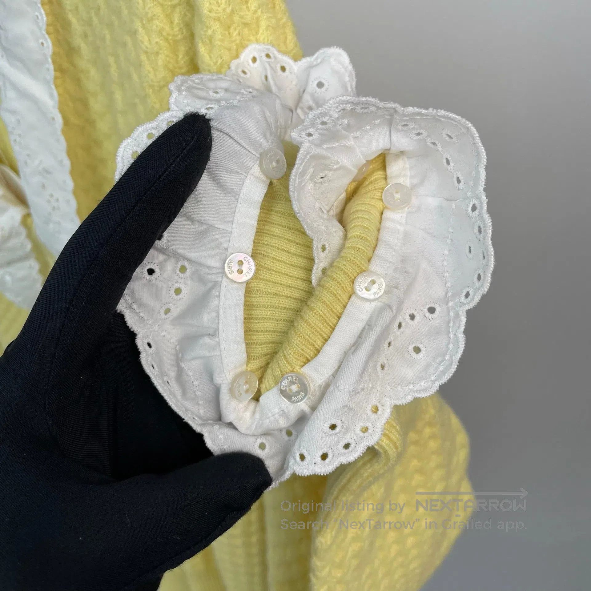 Chanel Chanel Lemon Yellow and White Lace Trimmed V-Neck Cashmere Size XXS / US 00 / IT 34 - 8 Thumbnail