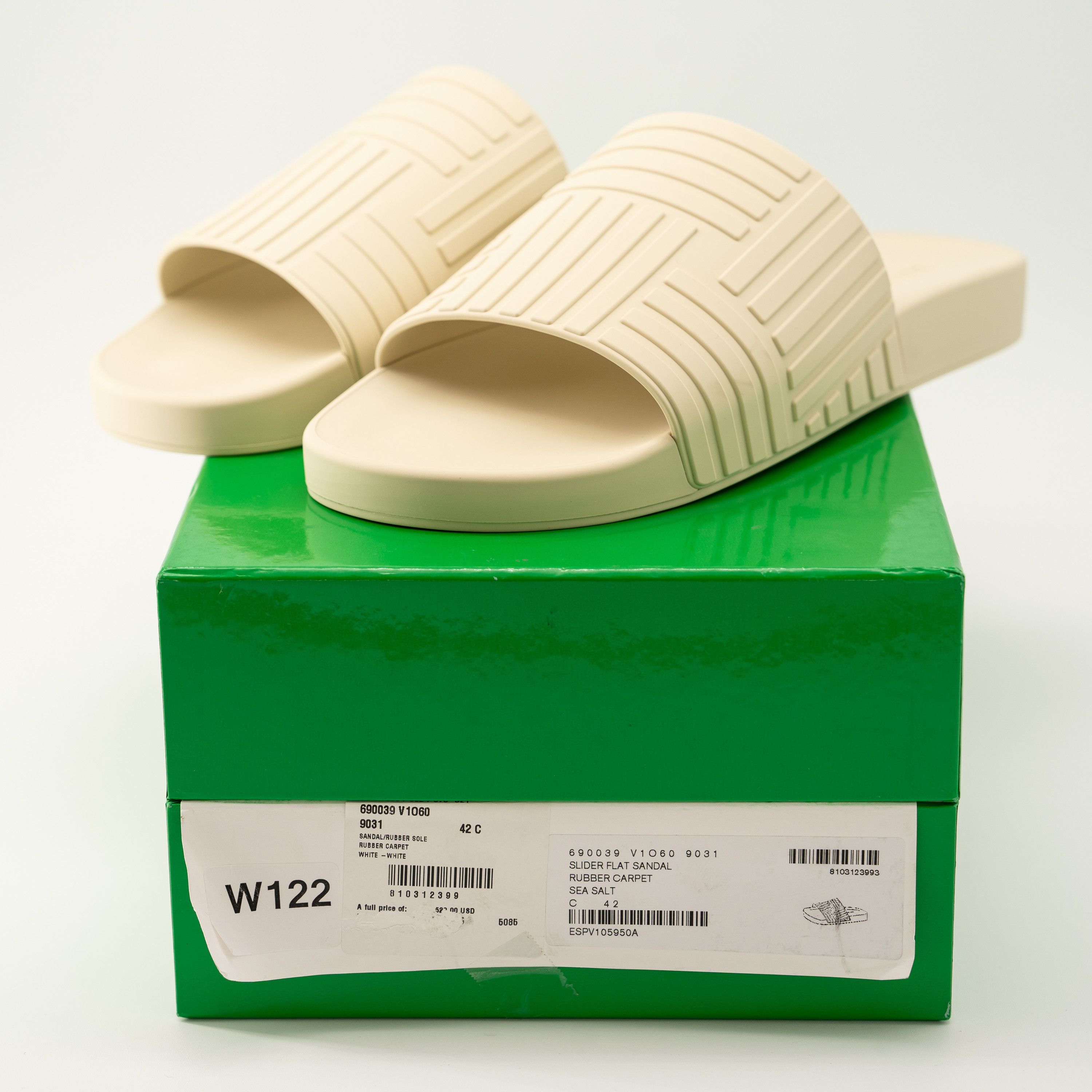 Bottega Veneta 42 9 us Bottega Veneta Sea Salt Rubber Slide Sandals Cream Size US 9 / EU 42 - 10 Thumbnail