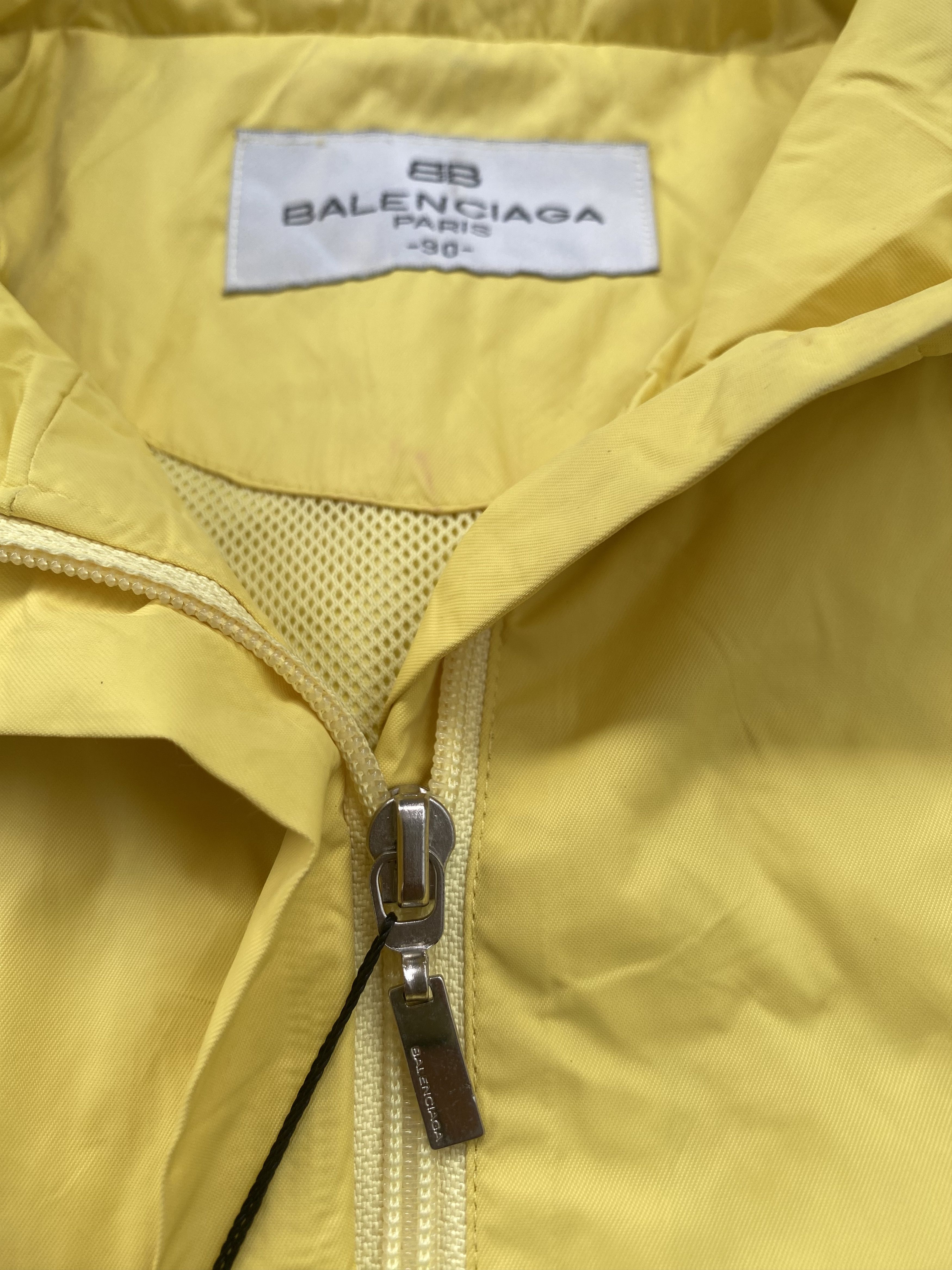 Balenciaga Vintage Balenciaga Light Jacket Spellout Size M / US 6-8 / IT 42-44 - 4 Thumbnail