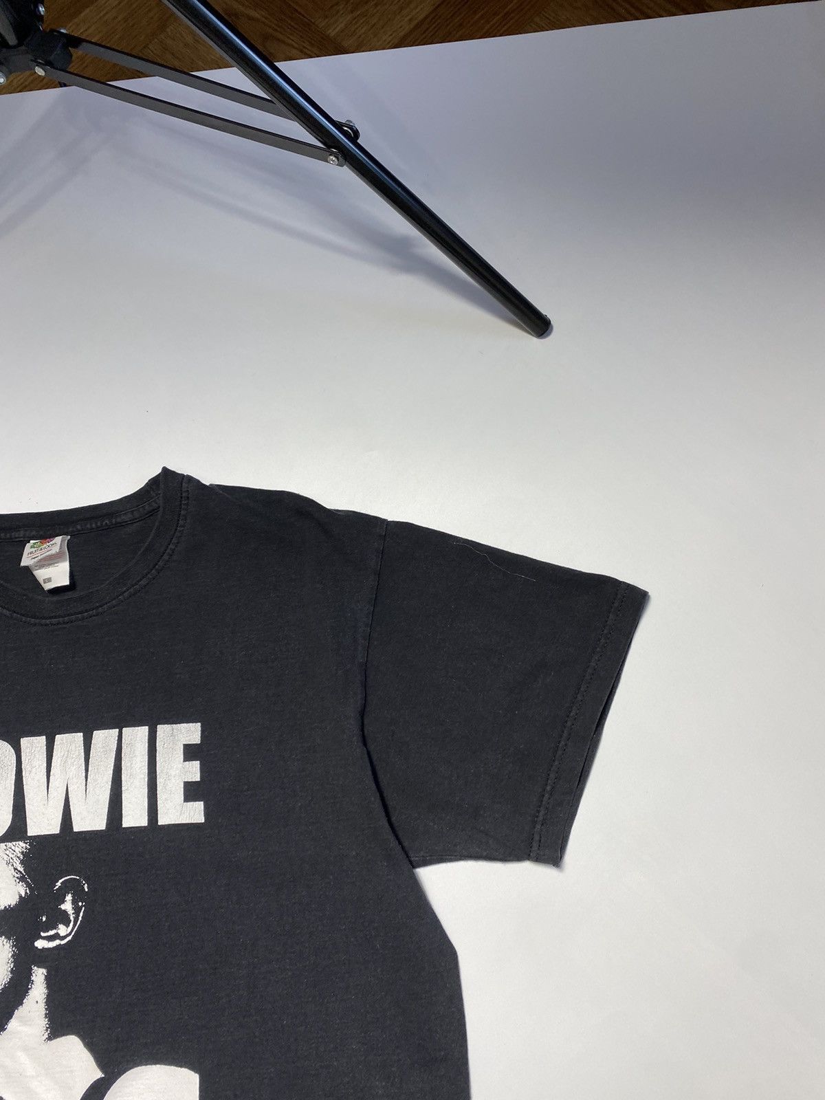 Band Tees × Vintage Vintage Y2K David Bowie Portrait Sun Faded T-Shirt Size US M / EU 48-50 / 2 - 6 Thumbnail