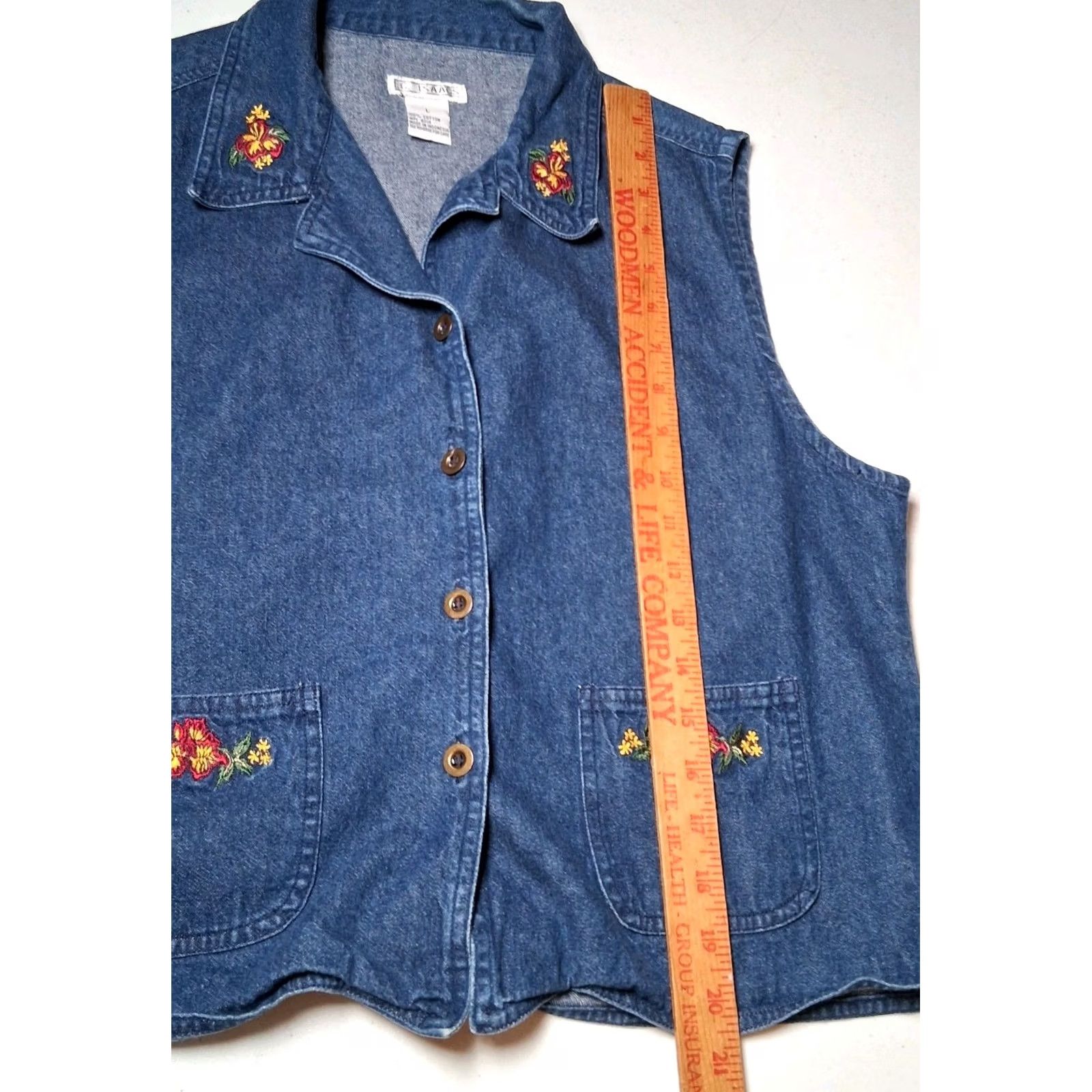 Denime VINTAGE I. C. Isaacs Vest Shirt Large Blue Chambray Denim Floral Embroidered Shirt Women L Blue Chambray Floral Embroidered Vest Size L / US 10 / IT 46 - 5 Thumbnail