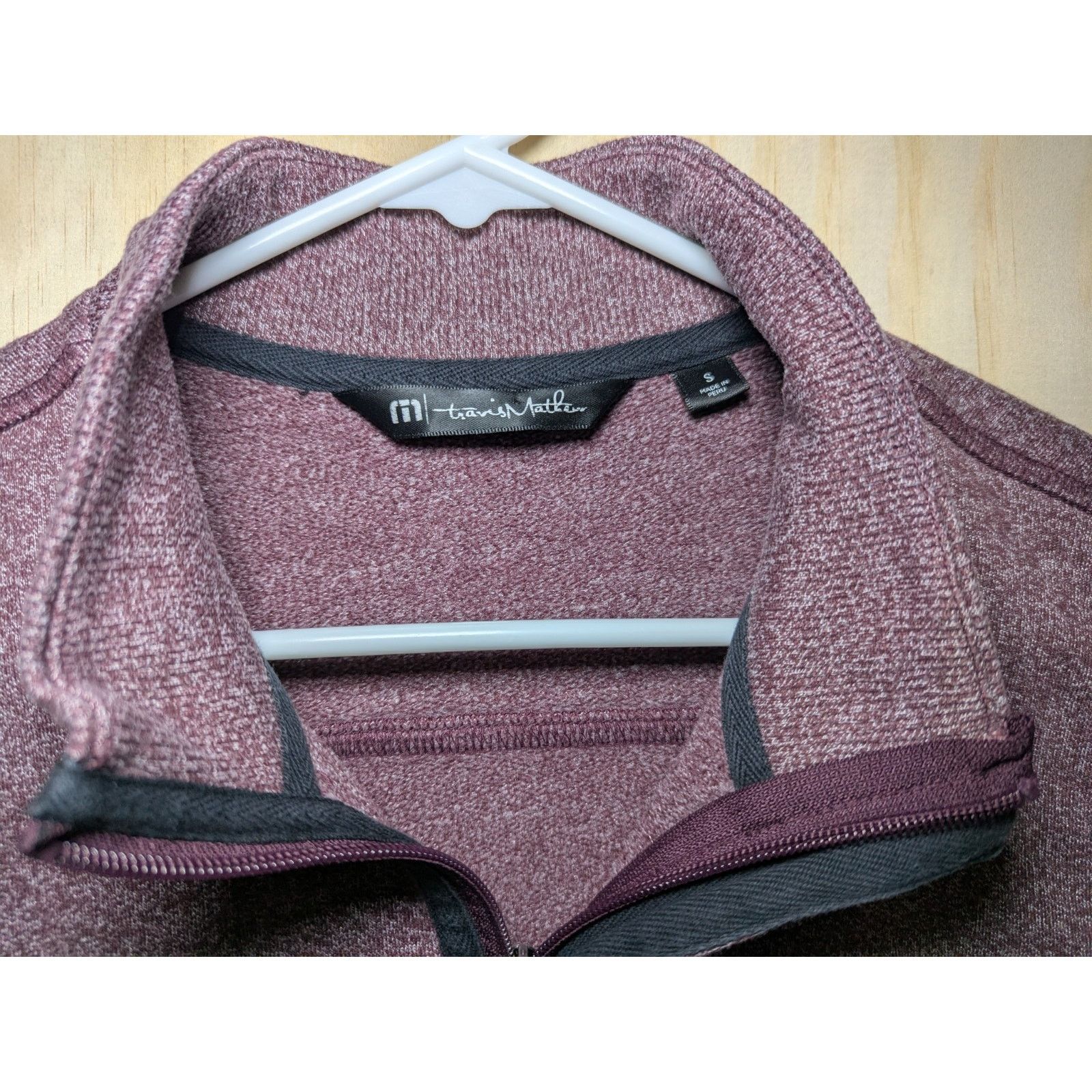 TravisMathew Travis Mathew Men's Small Quarter Zip Pullover Sweater Size US S / EU 44-46 / 1 - 4 Thumbnail