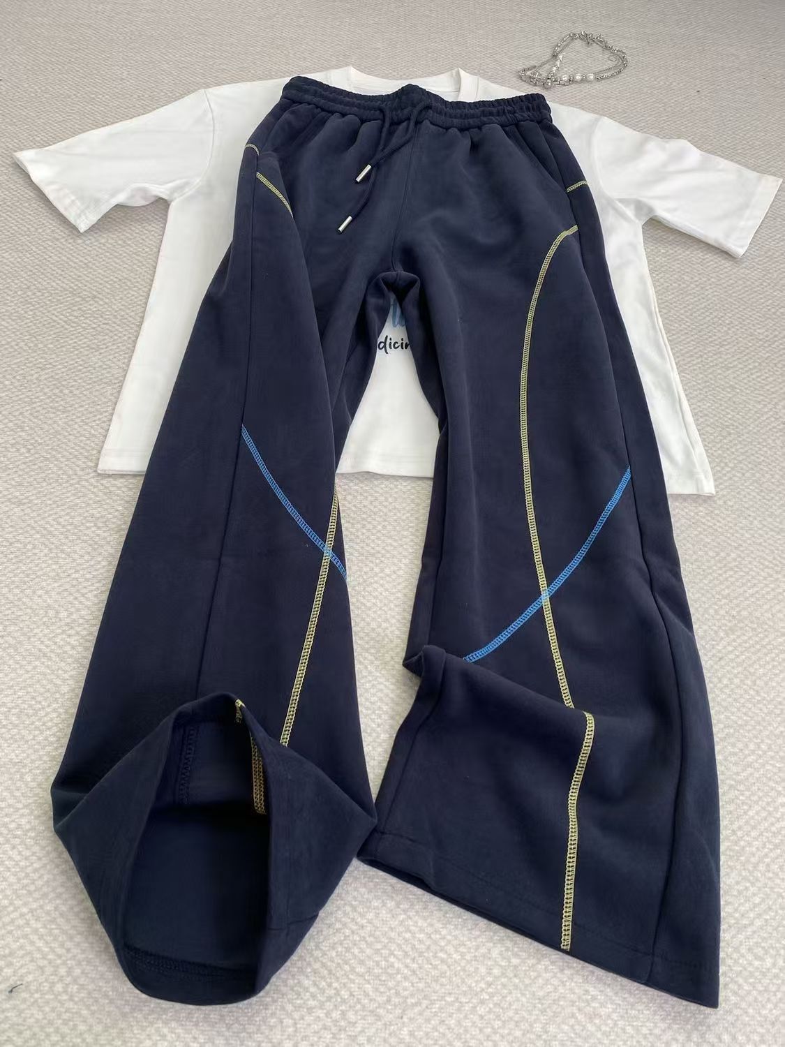 Vintage Navy Contrast Stitch Wide-Leg Sweatpants Size US 32 / EU 48 - 1 Thumbnail