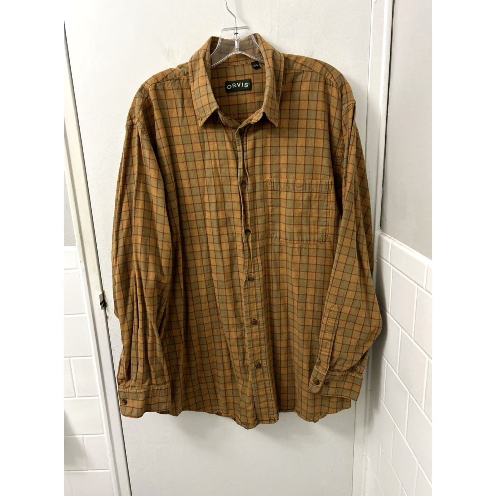 Orvis VINTAGE Orvis Shirt Mens XL Yellow Brown Plaid Flannel Button Down L/S Size US XL / EU 56 / 4 - 2 Thumbnail