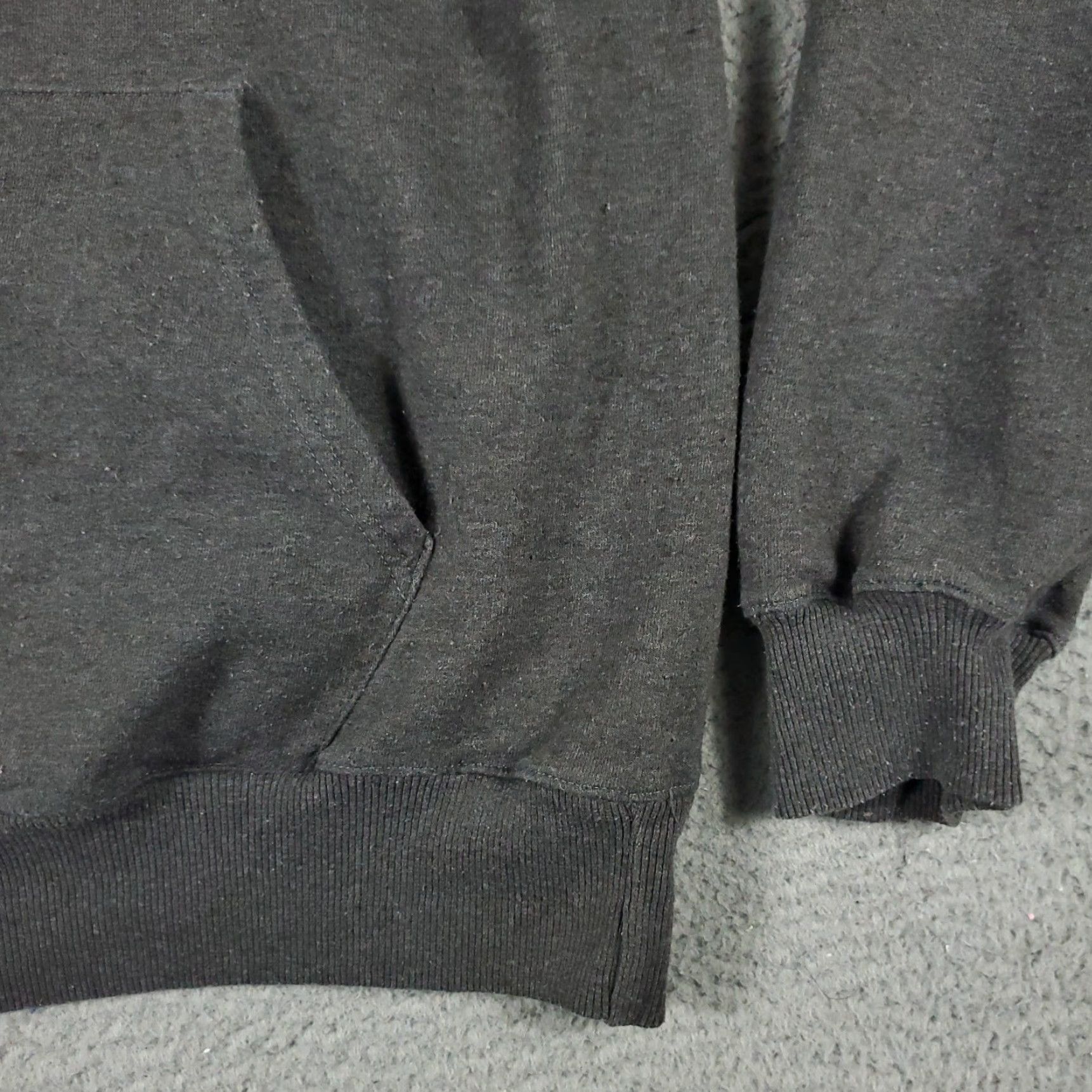 Champion VINTAGE Champion Men's Large Gray Pullover Hoodie Sweater Casual Sports Activewear Size US L / EU 52-54 / 3 - 4 Thumbnail