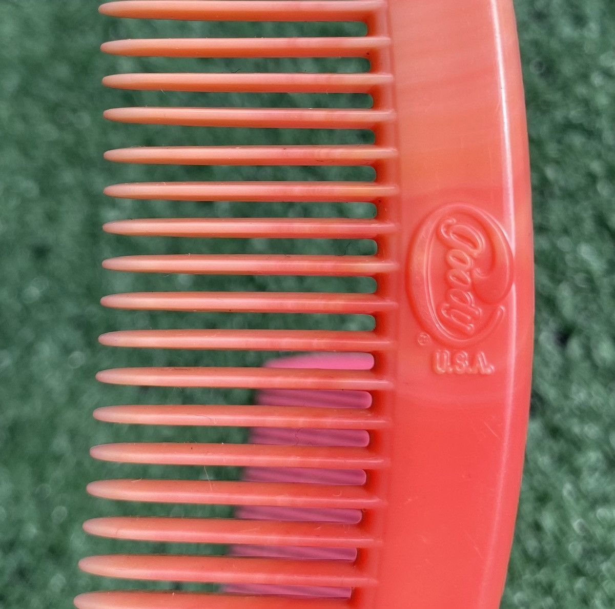 Other Vintage 80’s Goody Set Of 2 Pink Purse Pocket Combs USA Made Size ONE SIZE - 3 Thumbnail