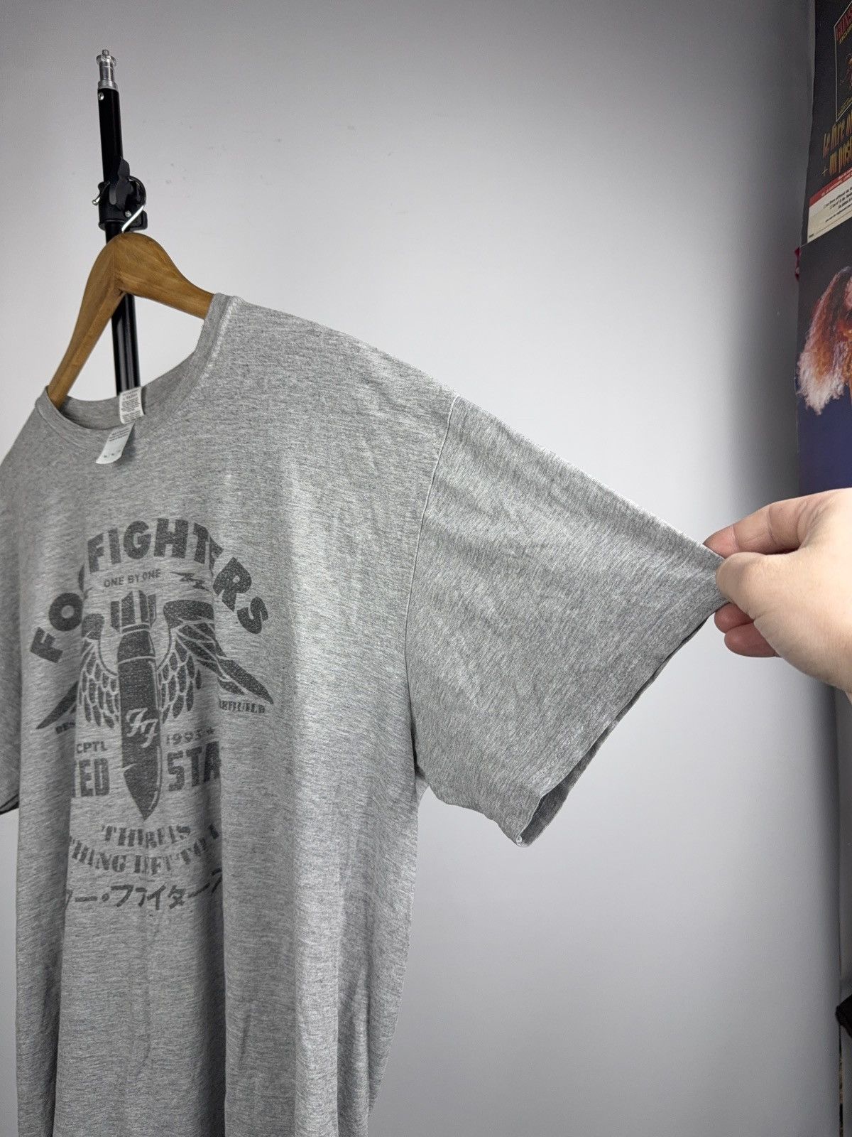 Band Tees 00s Foo Fighters 2011 Vintage Band T-Shirt Gray USA Tour Size US XL / EU 56 / 4 - 7 Thumbnail