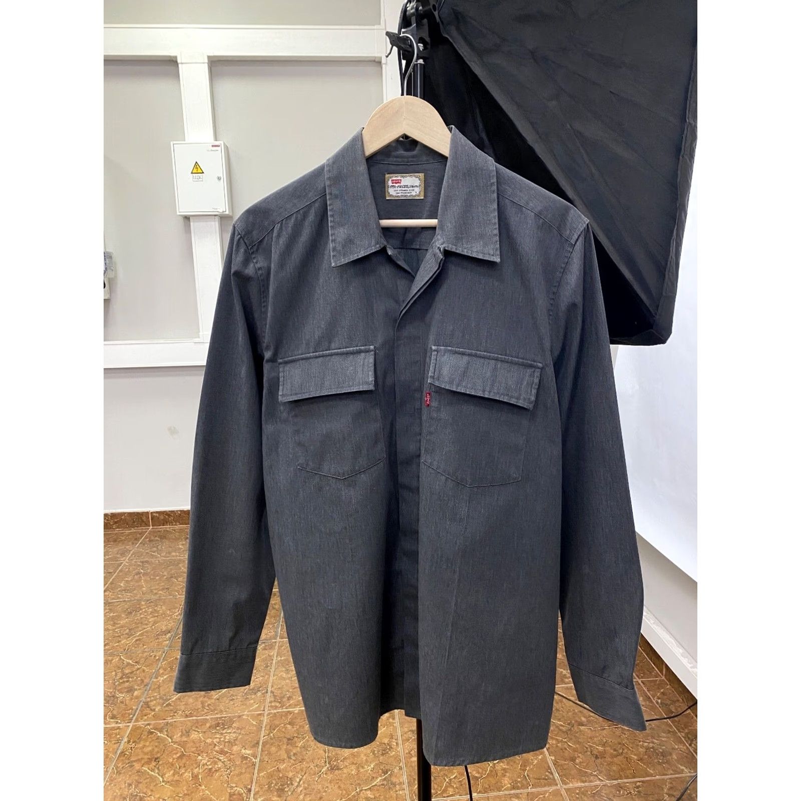 Vintage VINTAGE Levi’s Shirt L Gray 1990s Sta Prest Retro Rare Hype Y2K Mens Size US L / EU 52-54 / 3 - 2 Thumbnail