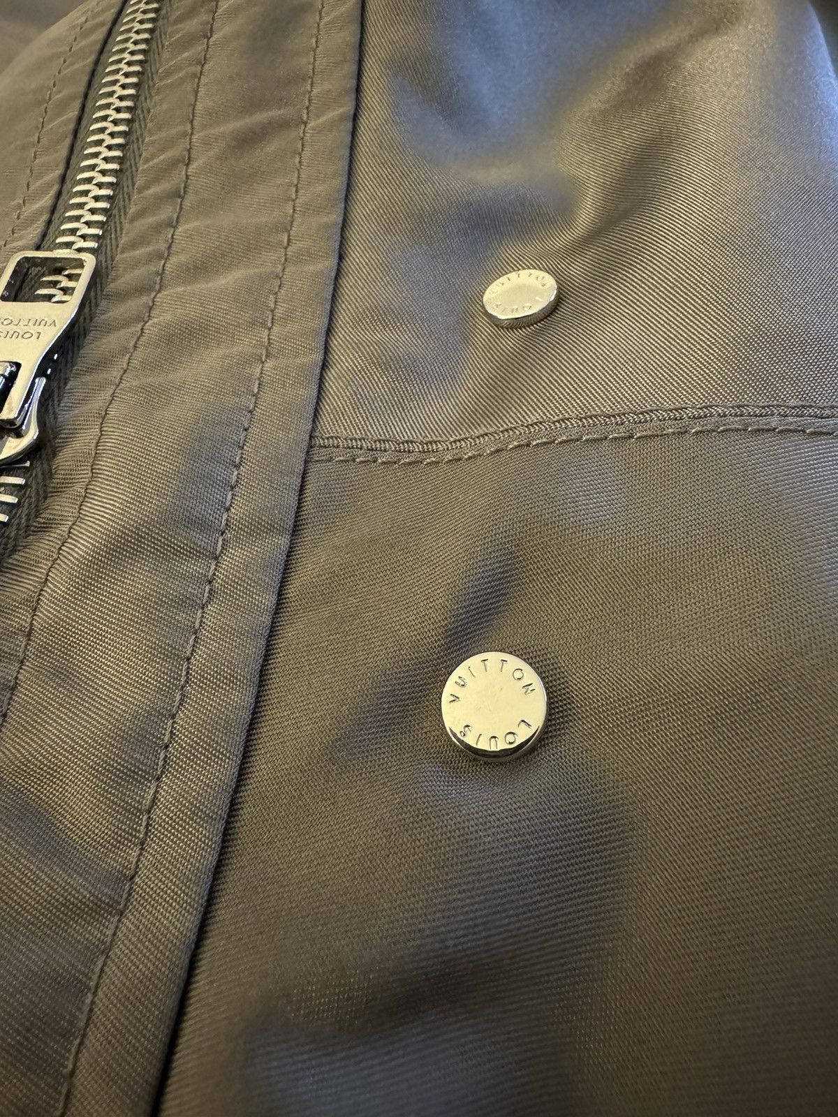 Louis Vuitton Louis Vuitton Black Reversible Monogram Windbreaker Size US XL / EU 56 / 4 - 6 Thumbnail