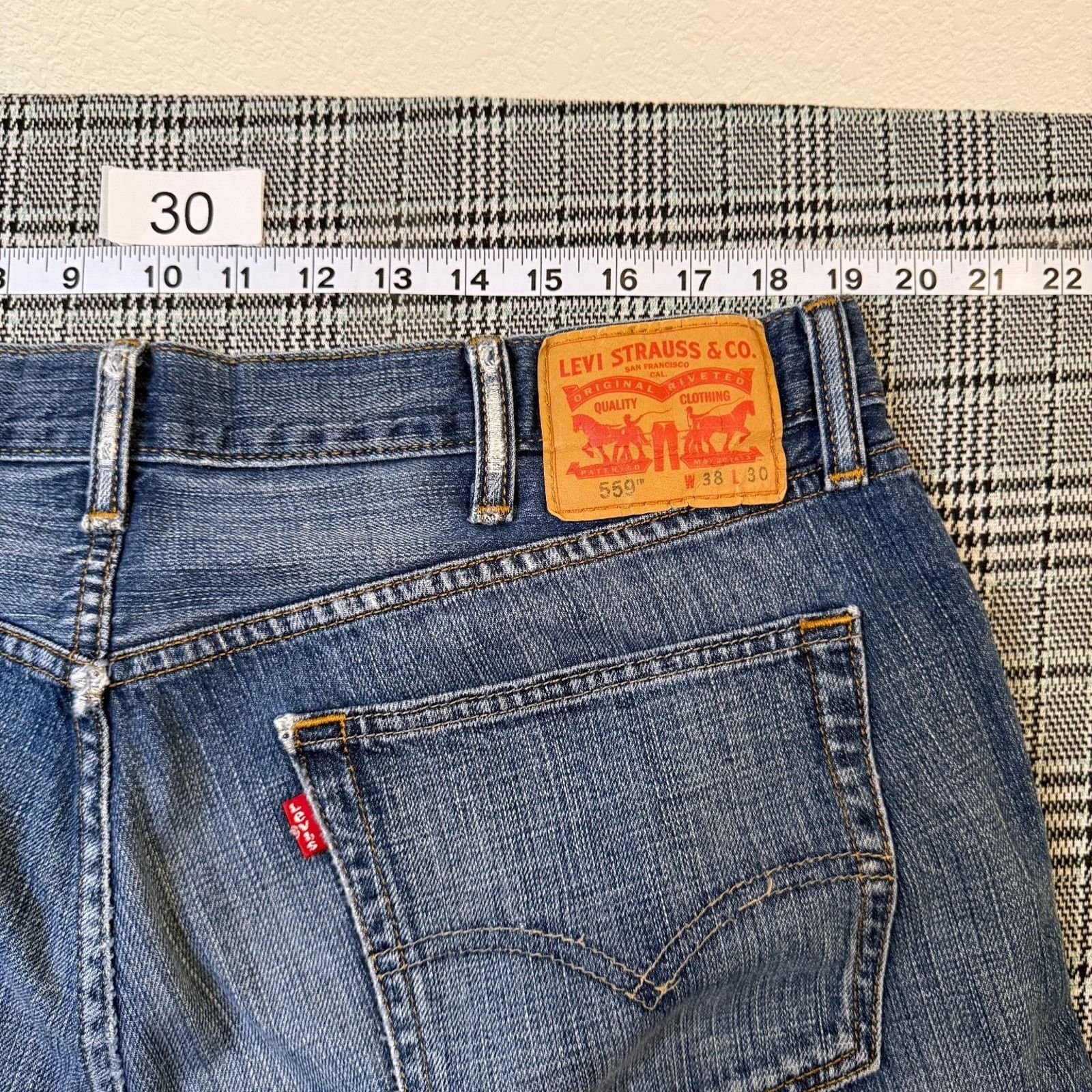 Levi's Levi's 559 Men's Jeans Light Blue Denim Classic Fit 38x30 Size US 38 / EU 54 - 2 Thumbnail