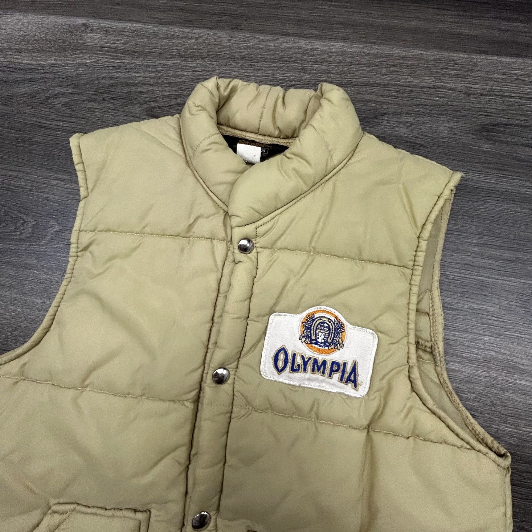 Vintage VINTAGE True 60s Puffer Vest Mens Small Red Jacket Olympia Beer Snap Zip RARE Swingster Quilted Nylon Bodywarmer Pockets Beor? Size US S / EU 44-46 / 1 - 5 Thumbnail