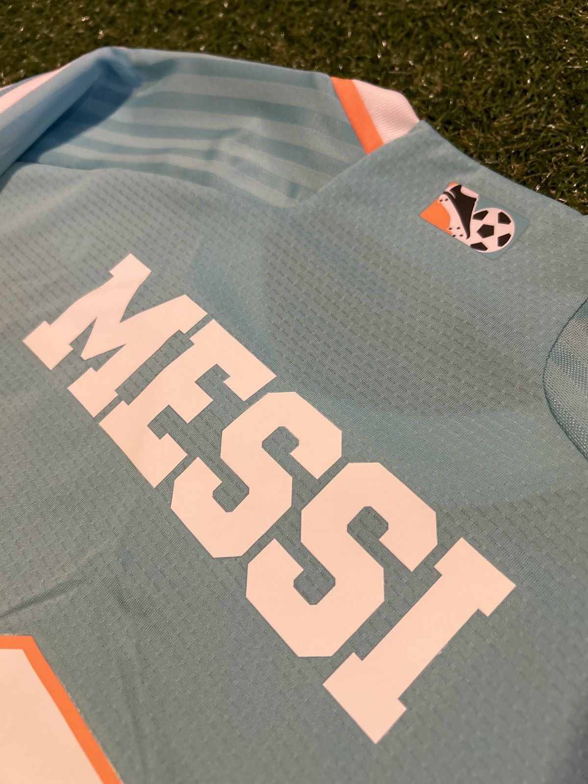 Adidas 24/25 Inter Miami Messi Third Shirt Size US L / EU 52-54 / 3 - 10 Thumbnail