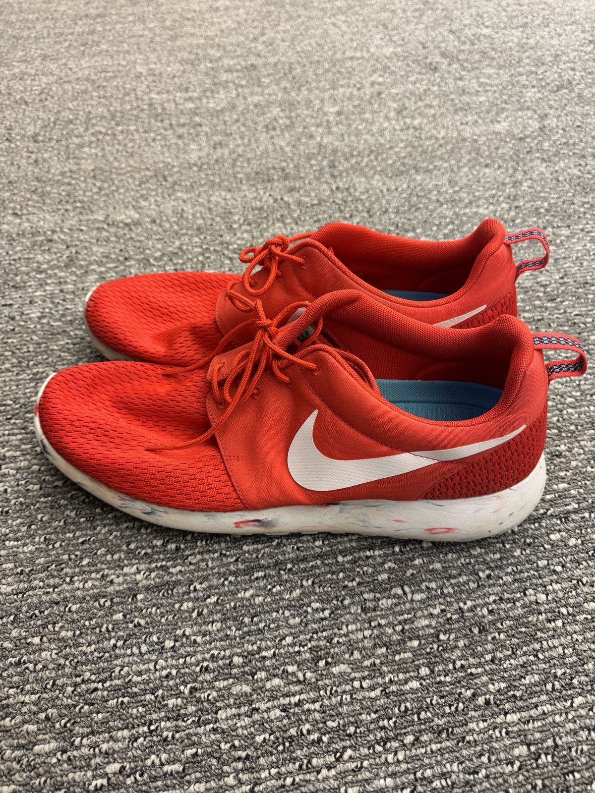 Nike Nike Roshe Run Marble Pack Red 669985-600 Size US 13 / EU 46 - 2 Thumbnail