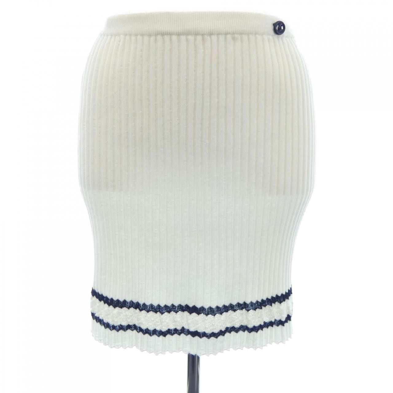 Chanel Chanel Chanel Skirt Textile Skirts P60739K46420 DUTY FREE for USA Size ONE SIZE - 1 Thumbnail