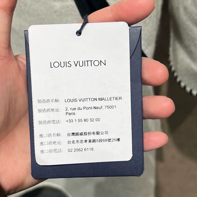 Louis Vuitton Louis Vuitton Light grey big presbyopia reversible coat Size 4XL / US 24-26 - 7 Thumbnail
