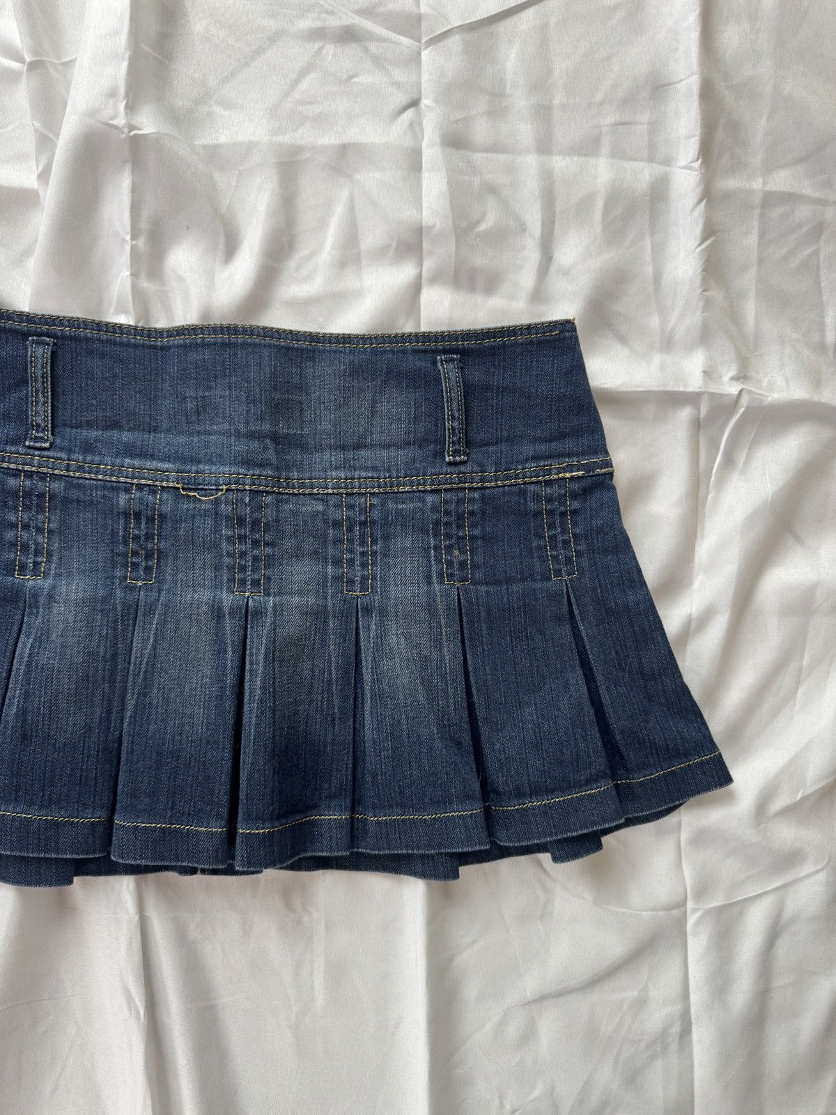 Hysteric Glamour Y2K Super Sexy Vintage Pleated Denim Mini Skirt Size 28" / US 6 / IT 42 - 7 Thumbnail