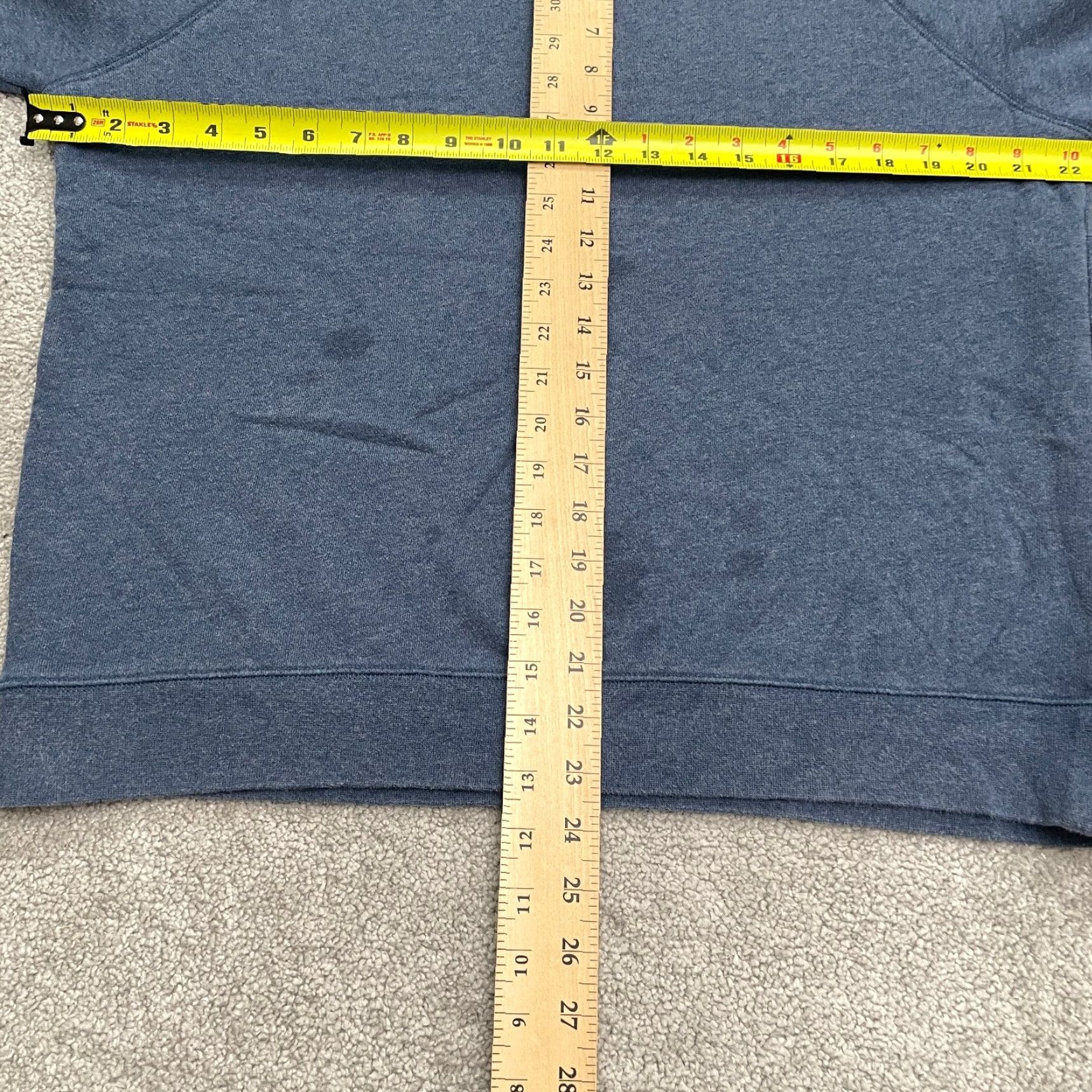 Everlane VINTAGE Everlane Pullover Sweatshirt Men Large Blue Crew Neck Casual Preppy All Seasons Size US L / EU 52-54 / 3 - 7 Thumbnail