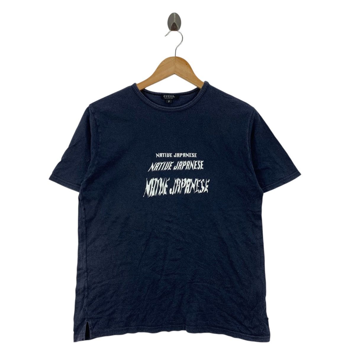 GUESS NATIVE JAPANESE Wording Font Japanese Brand Tshirt