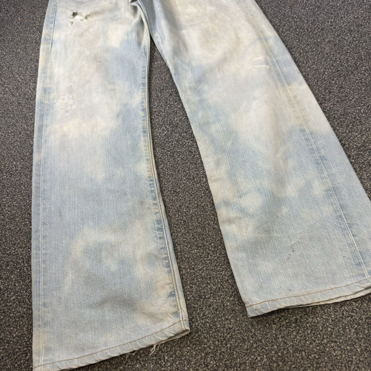 Levi's Made & Crafted y2k Splash 2 Tone Levis 501 Thrashed Denim Baggy Flared Size US 31 - 8 Thumbnail