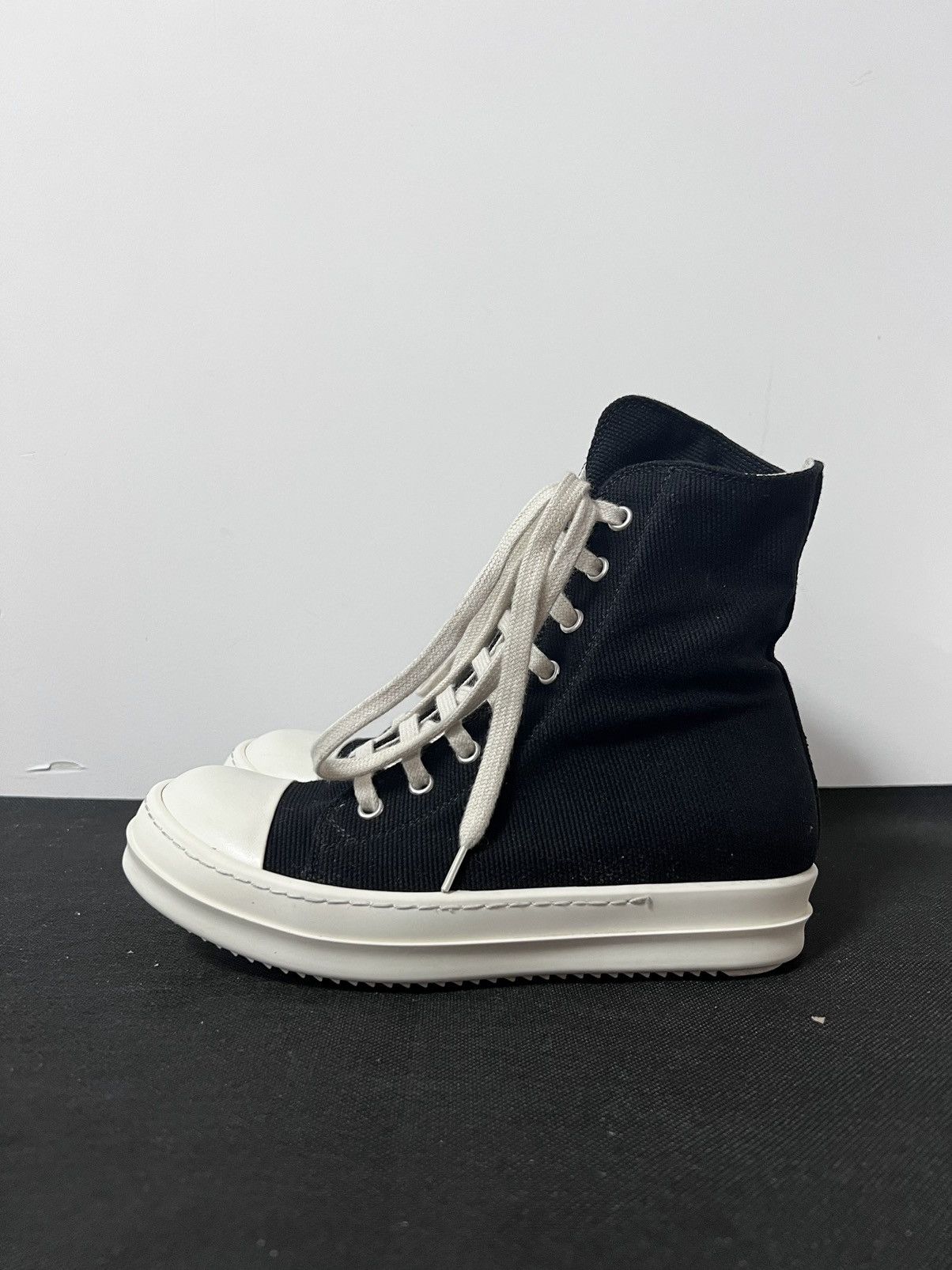 Rick Owens Drkshdw Rick owens drkshdw ramones high top sneakers sz35.5 Size US 5.5 / IT 35.5 - 2 Thumbnail