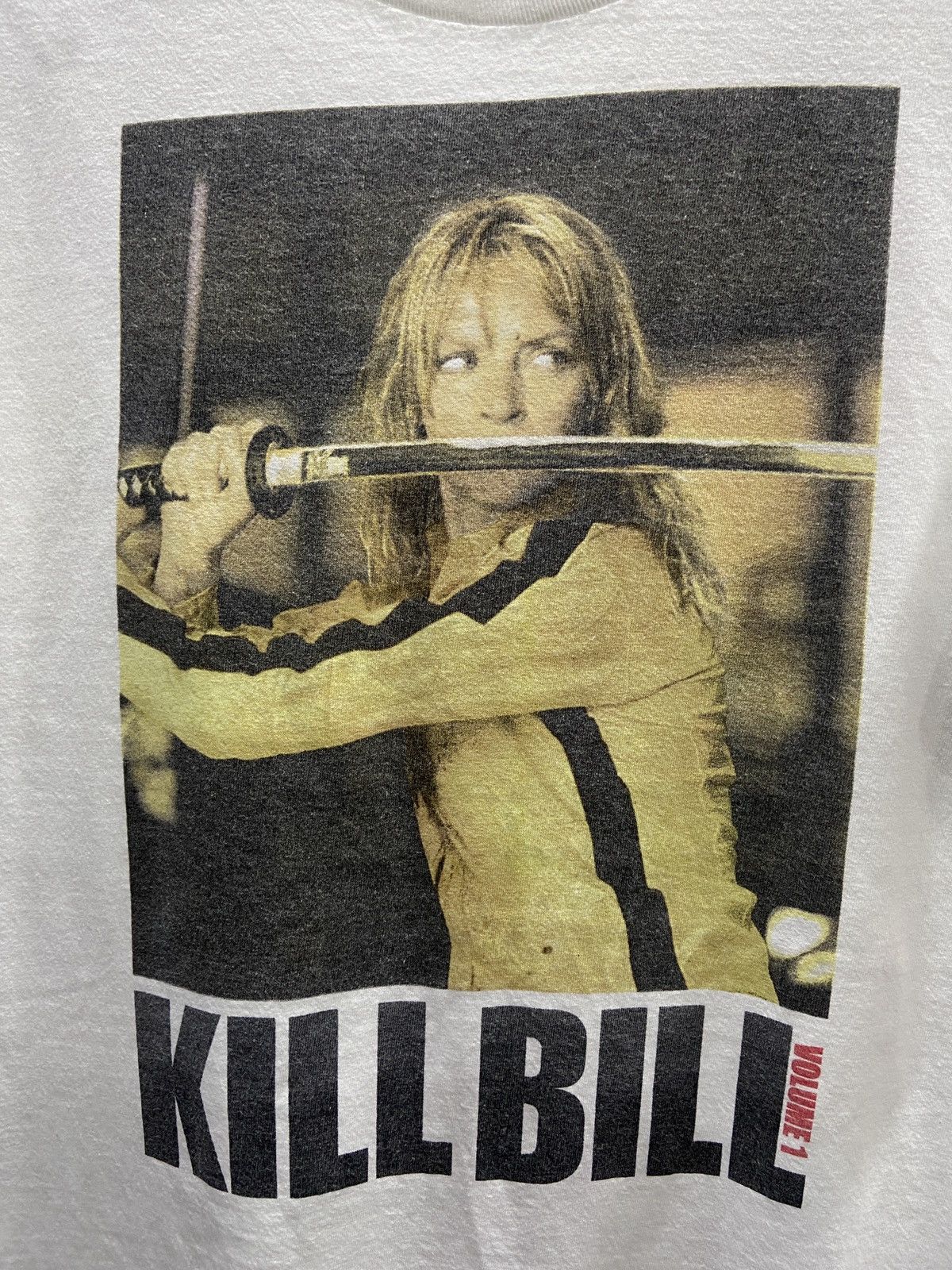 Vintage Y2K 2019 KILL BILL Volume1 Movie Quentin Band Tour Tshirt Size US L / EU 52-54 / 3 - 4 Thumbnail