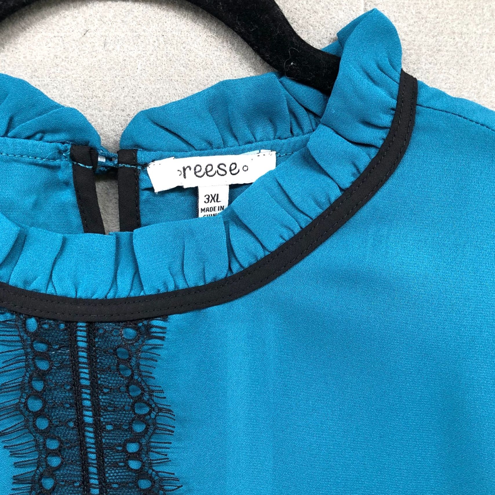 Vintage VINTAGE Reese Short Sleeve Blouse Womens 3X Blue Ruffle Neckline Chiffon Lace Size XXL / US 16-18 / IT 52-54 - 6 Thumbnail