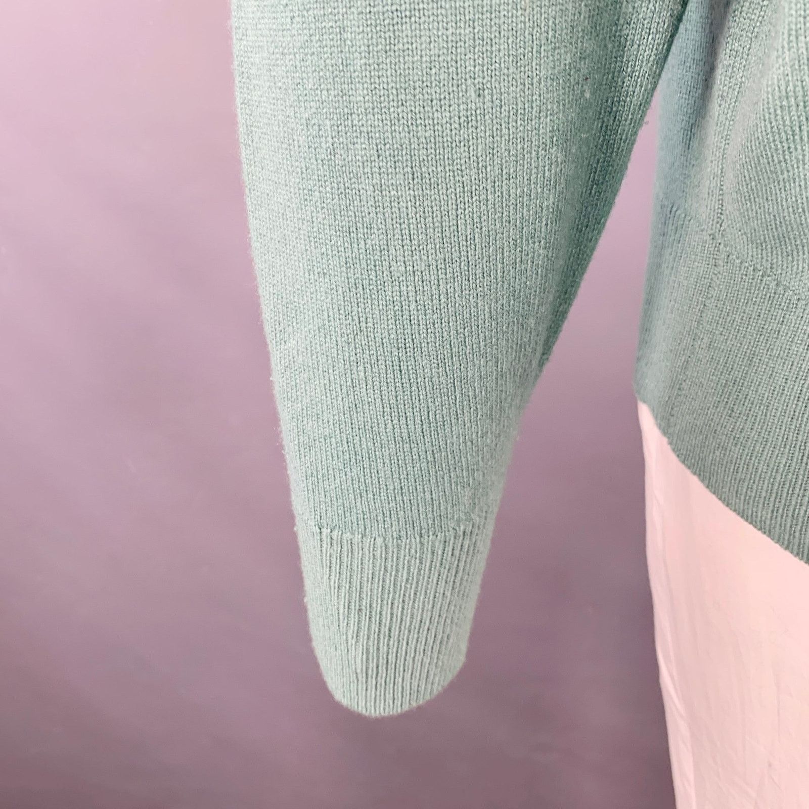 Other I.MAGNIN Size XL Green Sage Cashmere V-Neck Pullover Size US XL / EU 56 / 4 - 4 Thumbnail