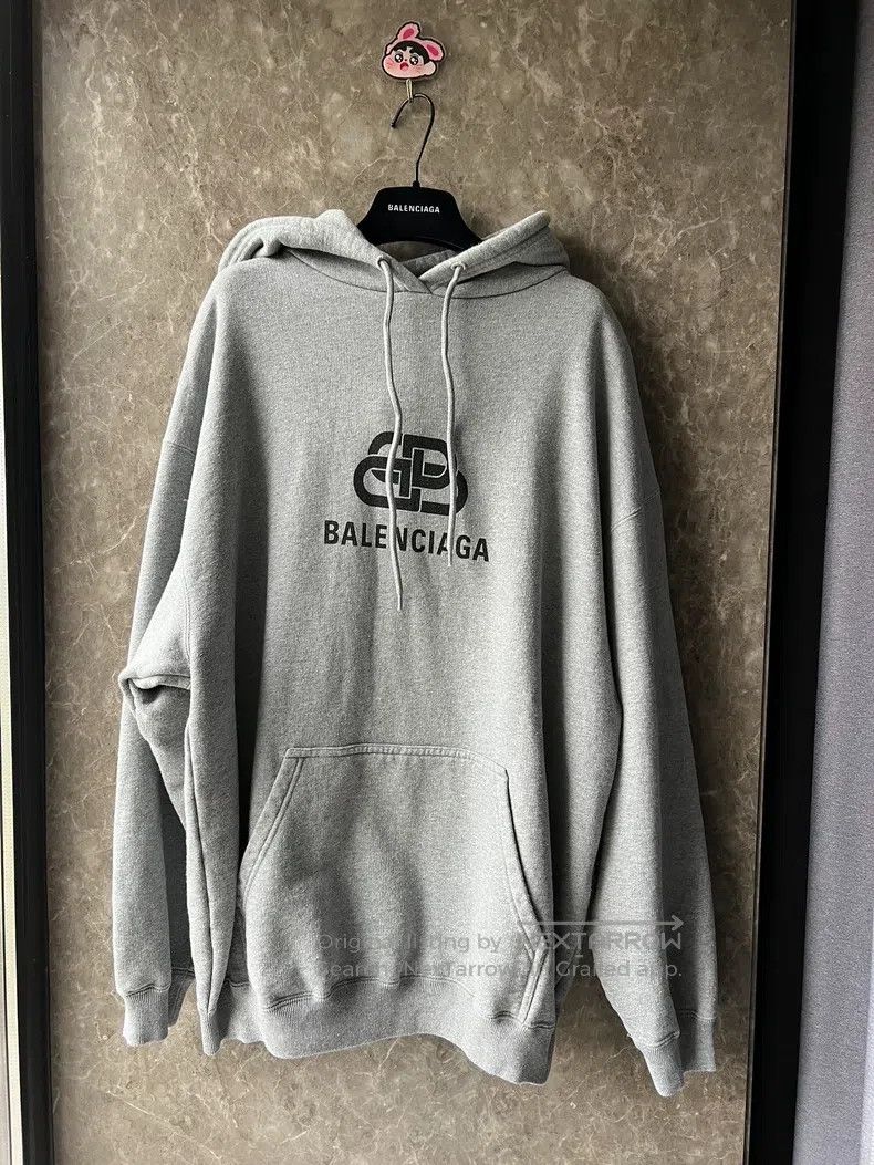 Balenciaga Balenciaga Buckle Hoodie, Size M Size US M / EU 48-50 / 2 - 1 Thumbnail
