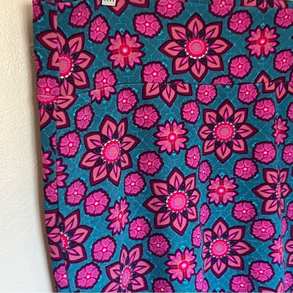 Designer LulaRoe Cassie Style Pencil Elastic Stretch Plus Size 2XL Size 24" / US 00 / IT 34 - 4 Thumbnail