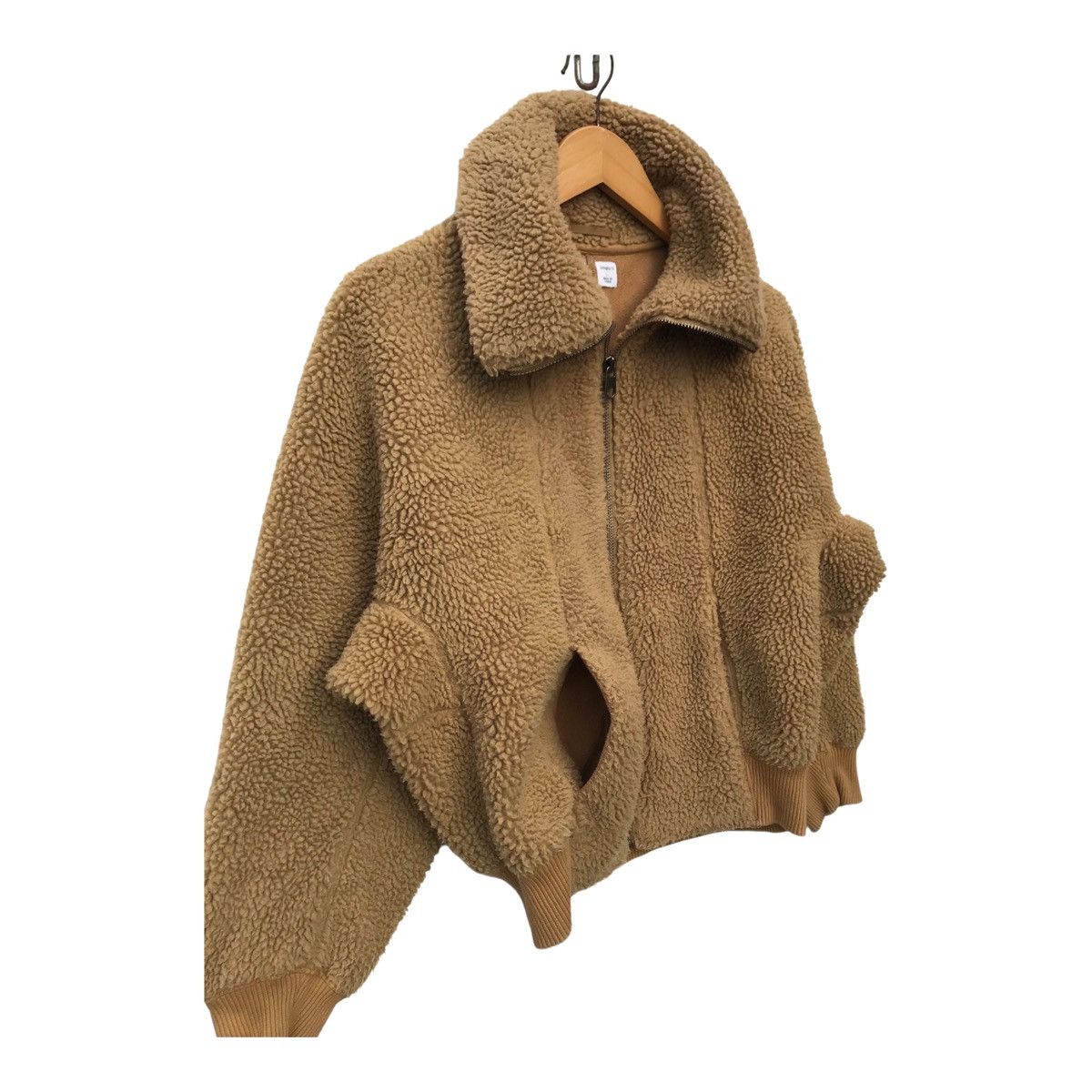 Uniqlo Uniqlo Sherpa Sweater Size US M / EU 48-50 / 2 - 4 Thumbnail