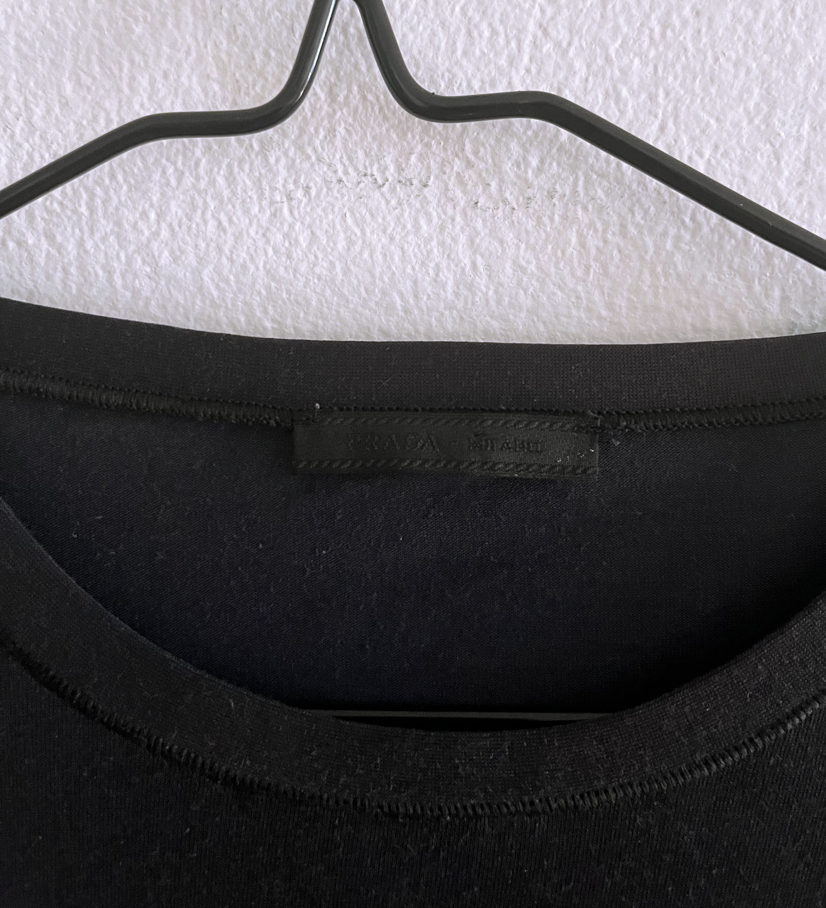 Prada black basic t-shirt Size US S / EU 44-46 / 1 - 3 Thumbnail